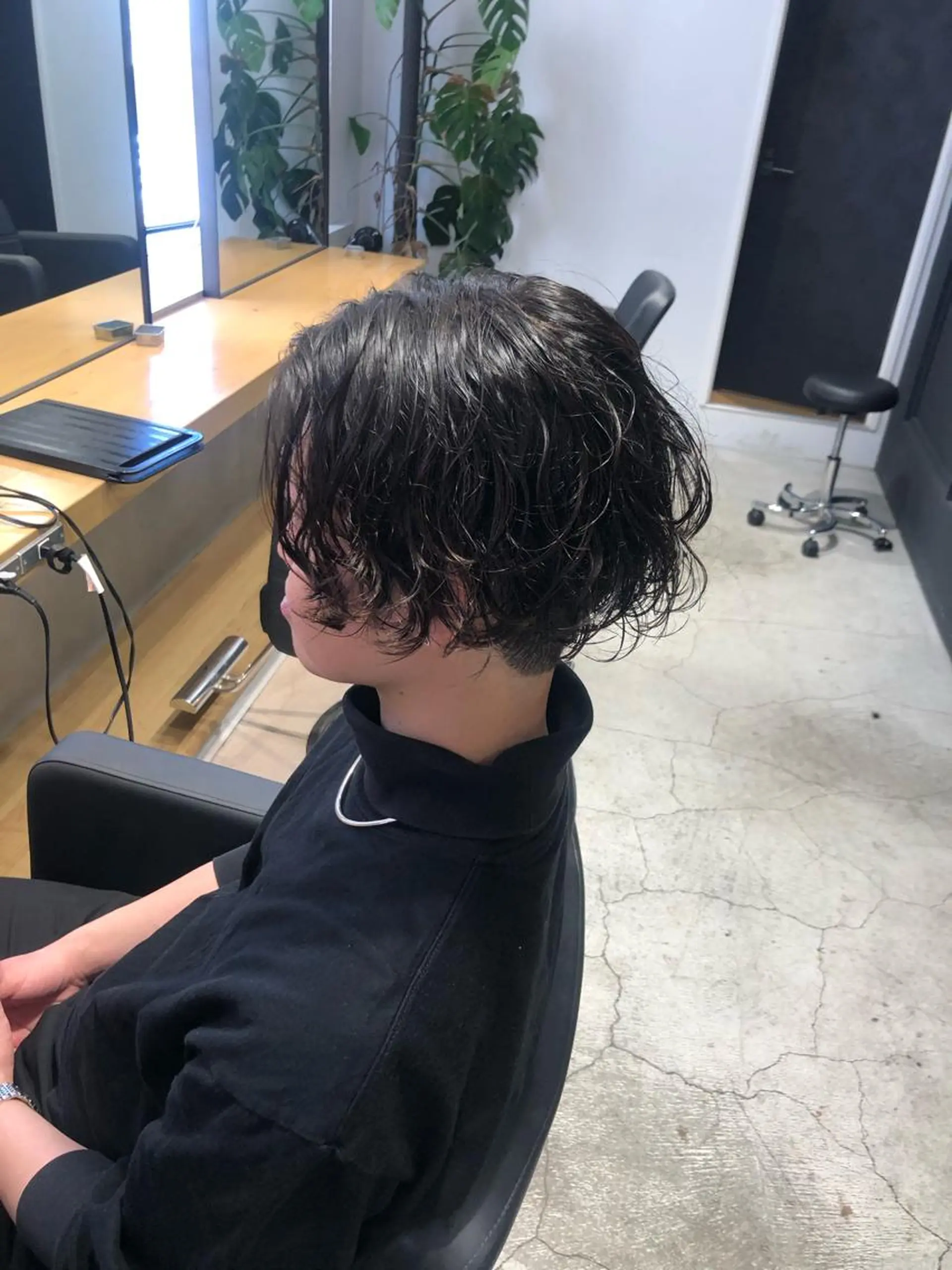 ミディアム カラー パーマ メンズ メンズインナーカラー デザインカラー インナーカラー 髪質改善 縮毛矯正 ✨髪質改善ストレート ×ミニボブ✨萩原 翼のヘアスタイル