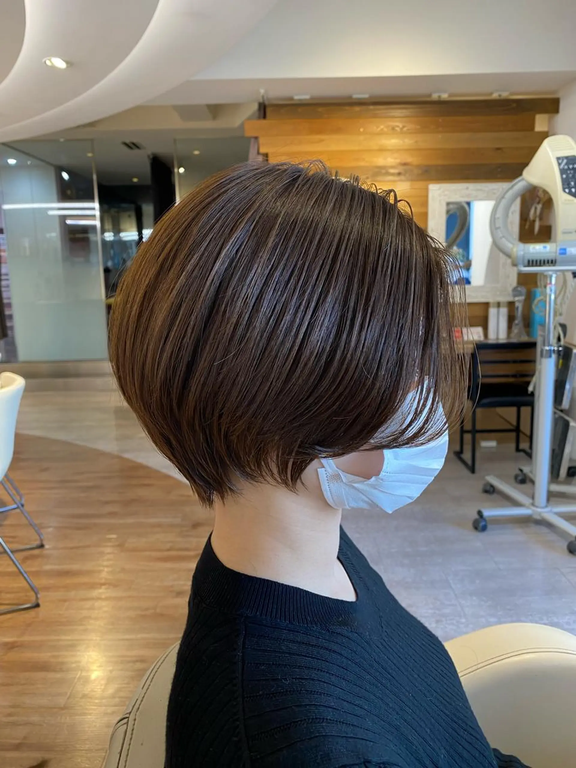 ショート カラー ベージュカラー ミルクティーベージュ ショートヘア HAIR STUDIO buzz所属・金子 富士のヘアスタイル