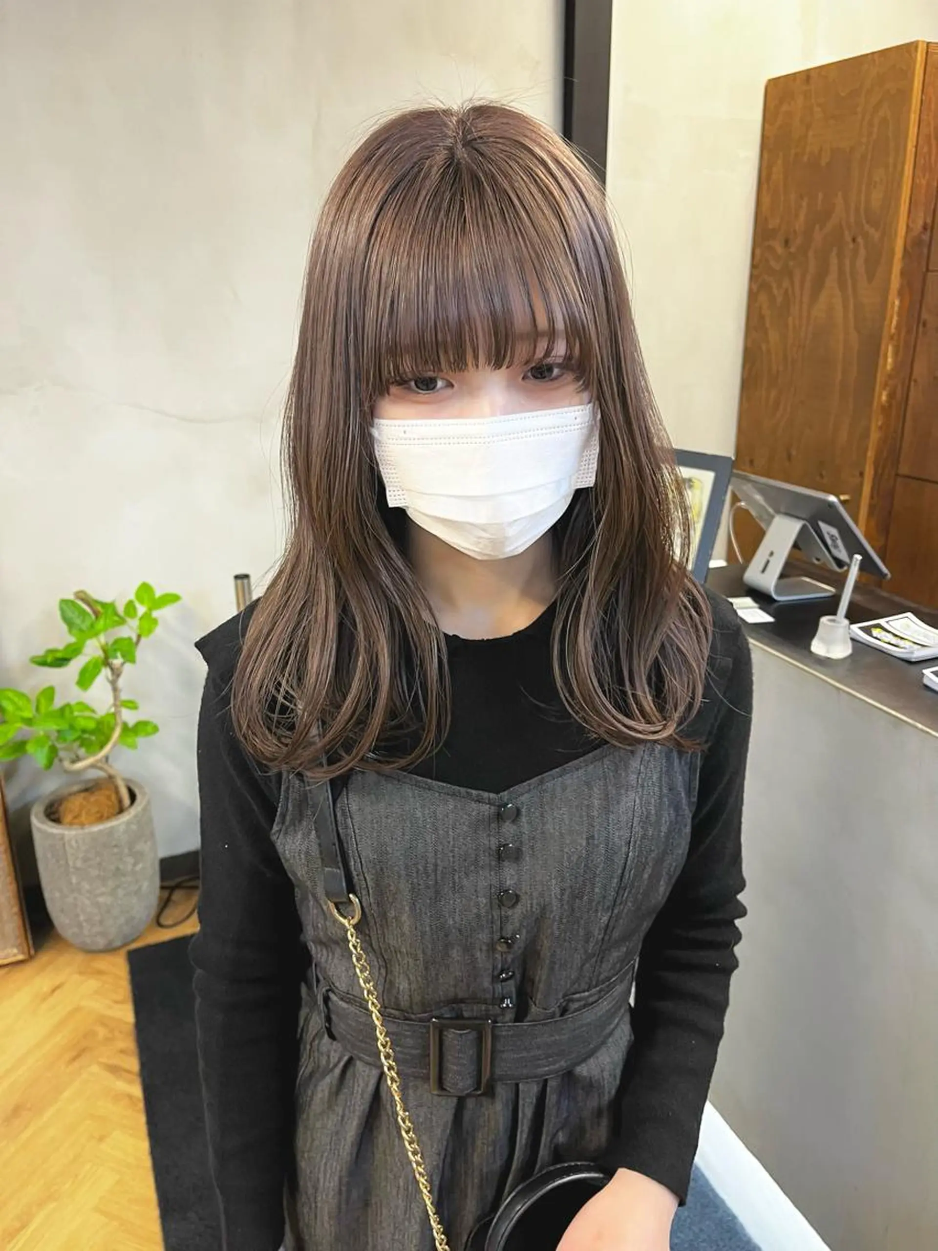 セミロング カラー ブリーチ ラベンダーカラー ena/ブリーチなし 透明感・レイヤー🎀のヘアスタイル