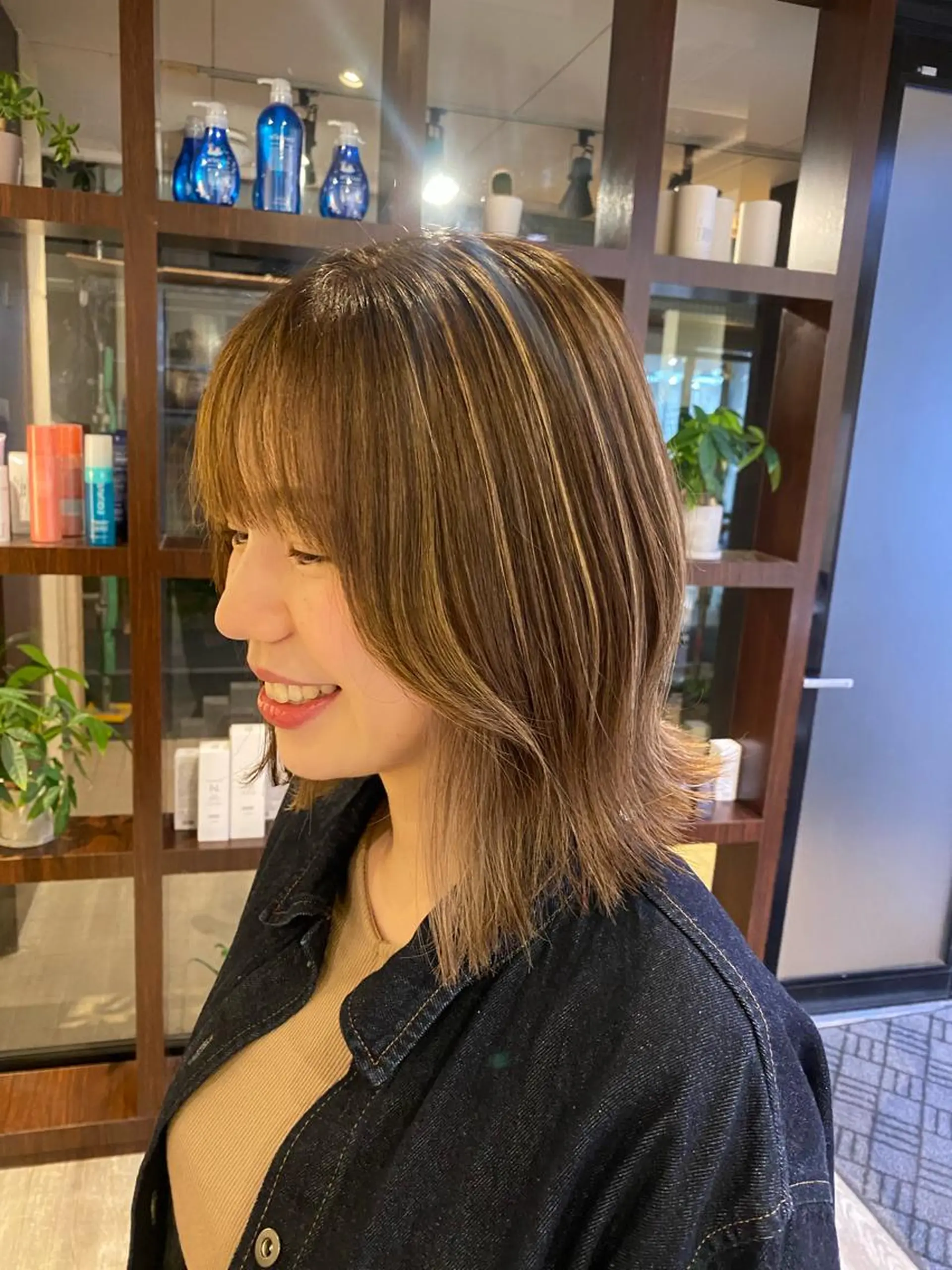 カラー デザインカラー ハイライトカラー ヘアカラー 西山 恵太郎のヘアスタイル