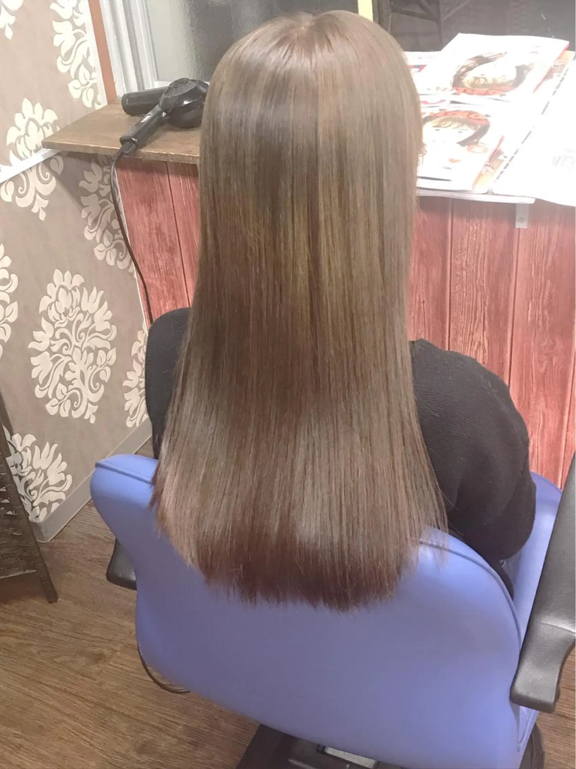 ロング カラー ヘアカラー トリートメント ヤナ マネージャーのヘアスタイル