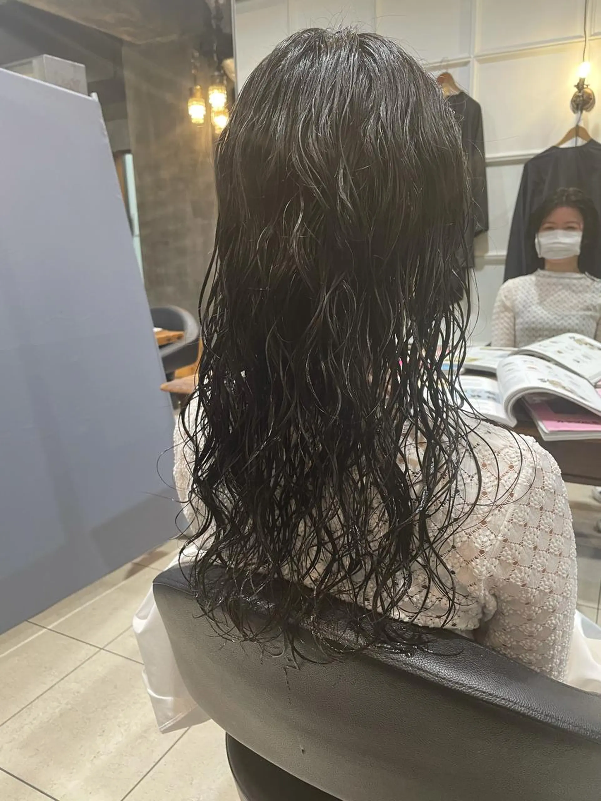ロング パーマ ヘアアレンジ 髪質改善カラー&TR 縮毛矯正/弱酸性矯正のヘアスタイル
