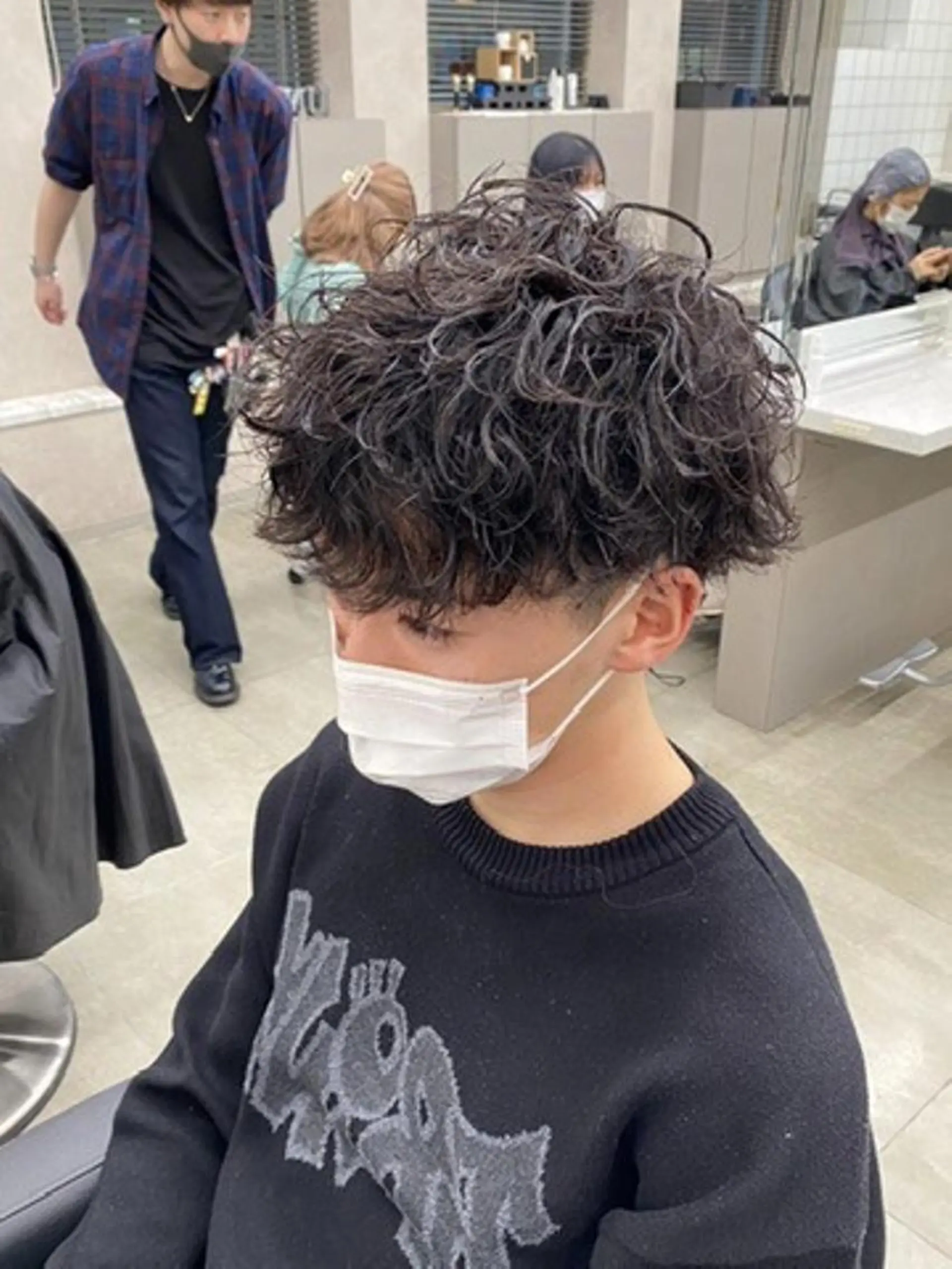 カラー *メンズ専門アカデミ ー🔥BLUCK🏁のヘアスタイル