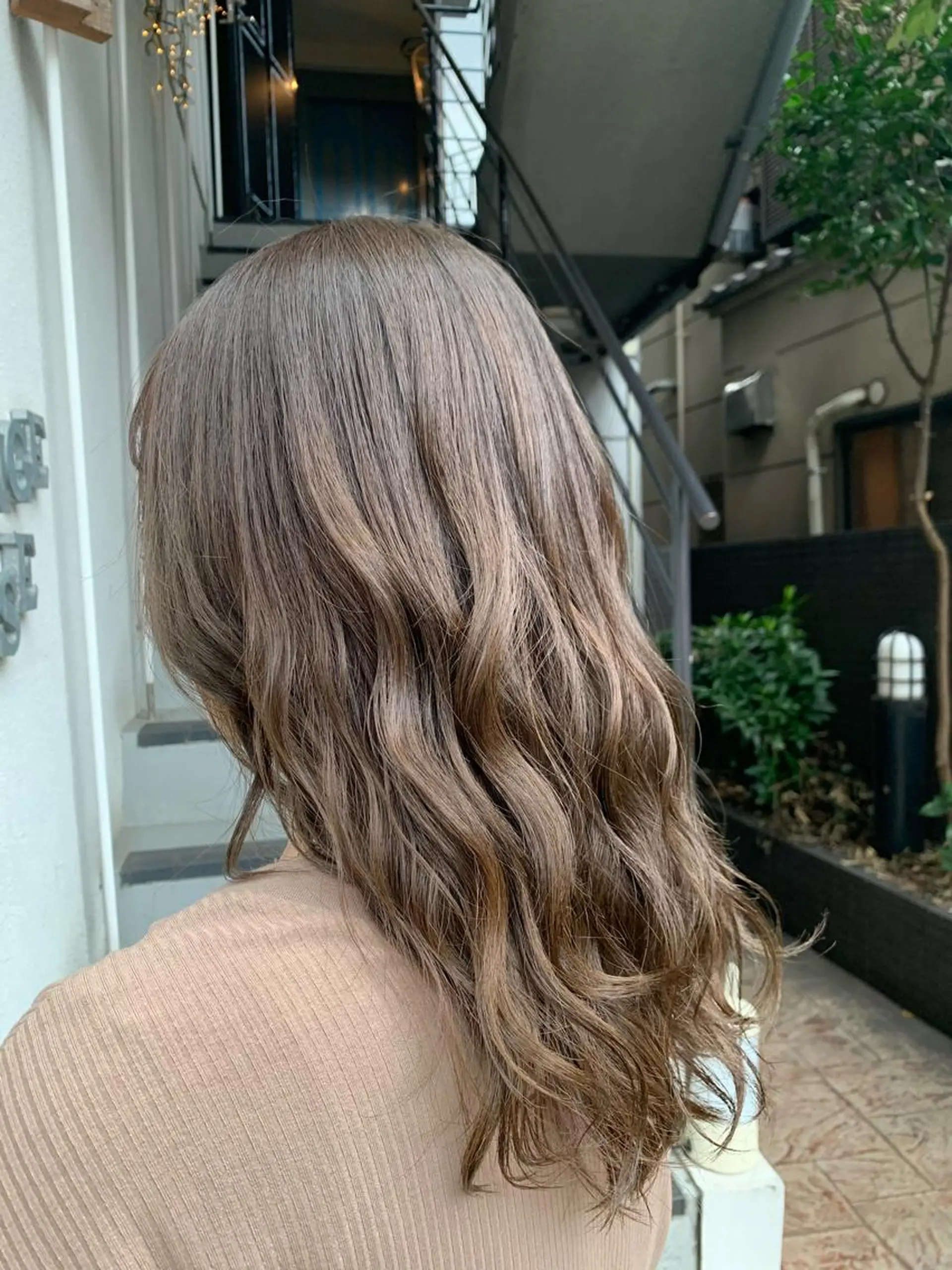 セミロング ヘアカラー トリートメント 丸山 亜加理のヘアスタイル