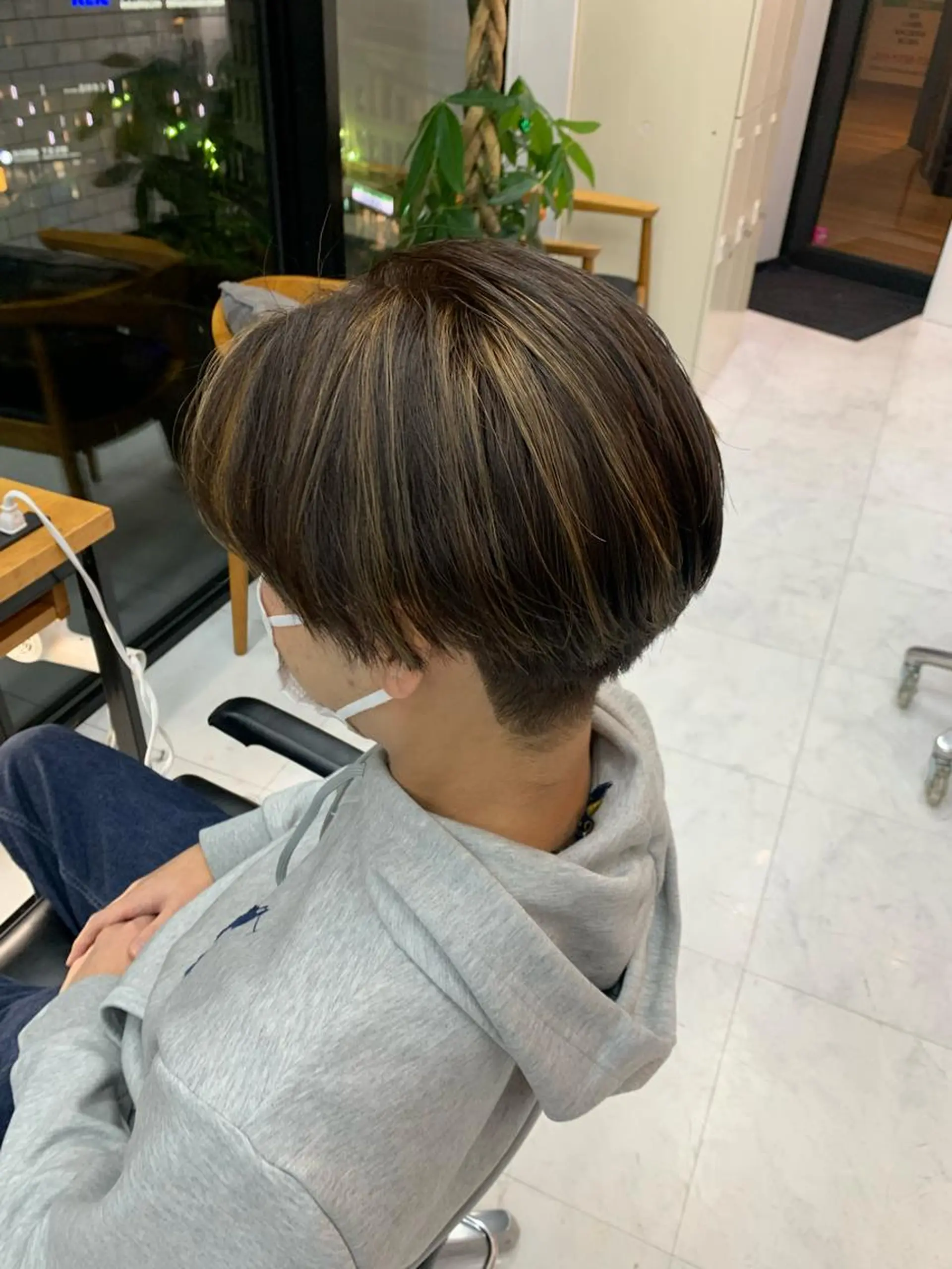 カラー メンズ 🌷ラベンダーピンク 顔まわり🌷ねいろのヘアスタイル