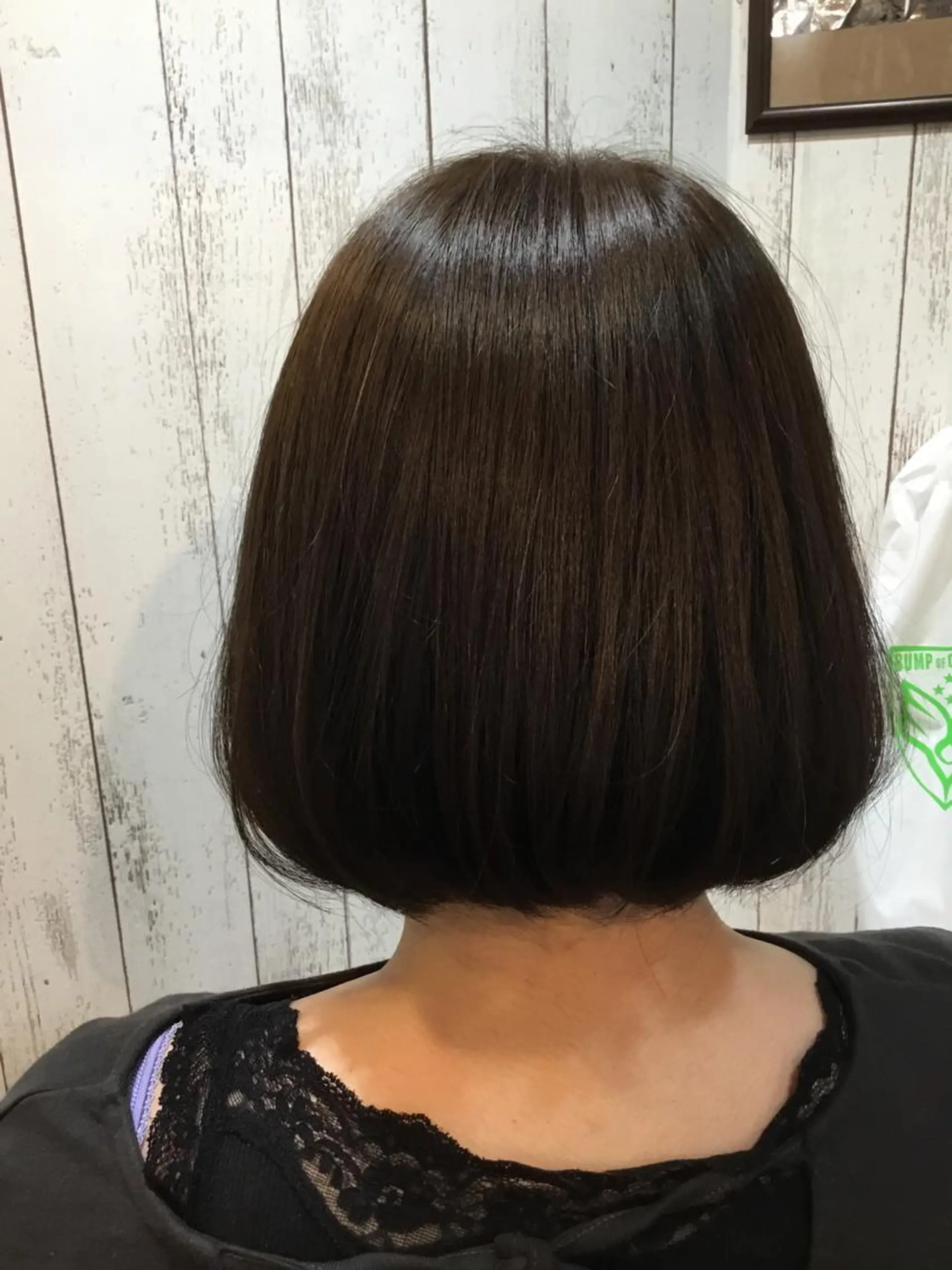 ショート カラー embrace エンブレイスのヘアスタイル