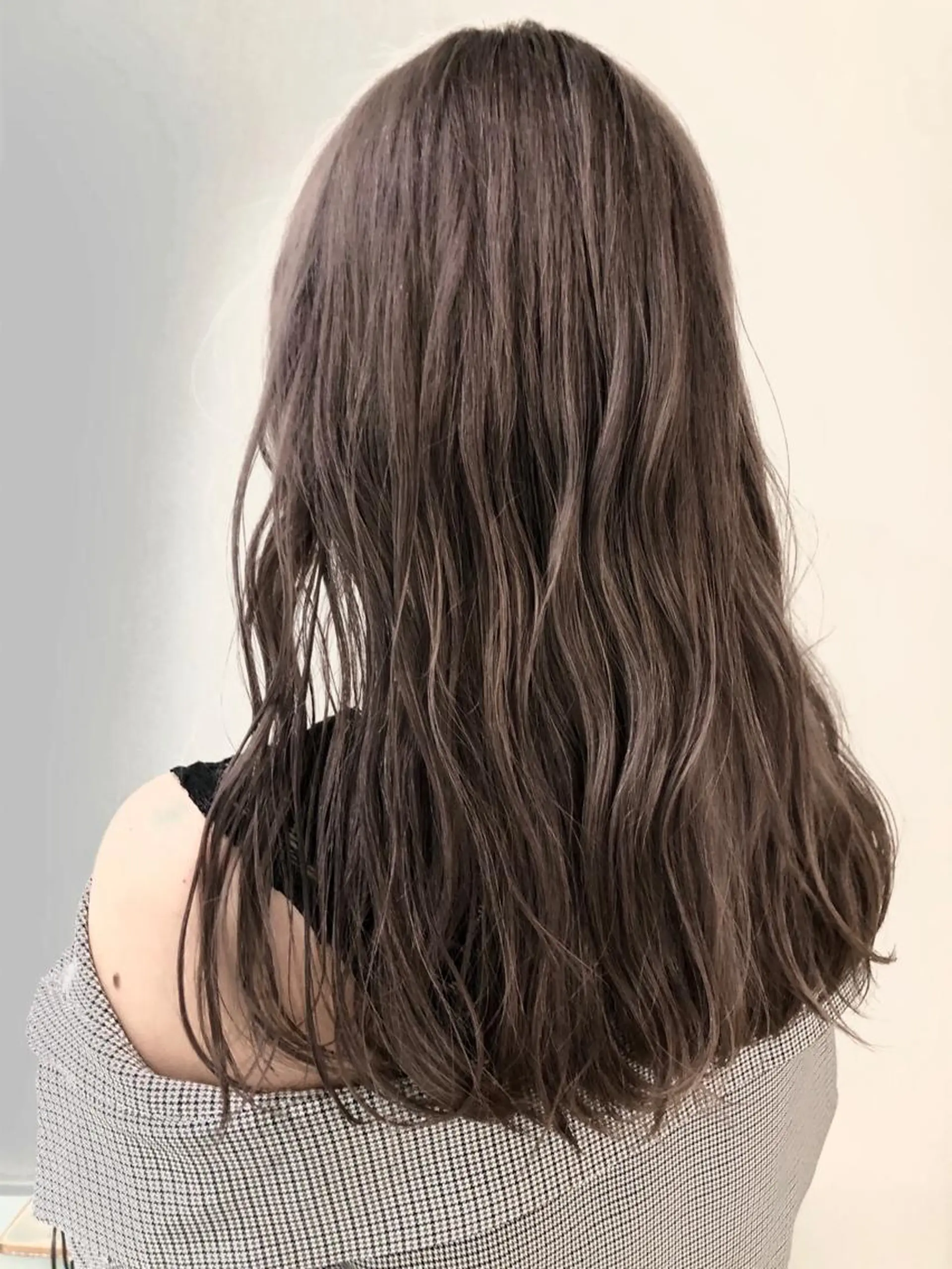 セミロング カラー fifth 山中達也のヘアスタイル