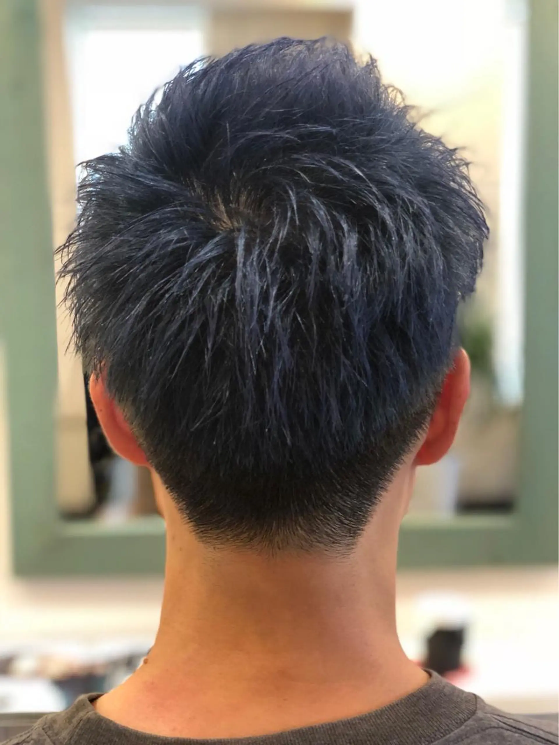 ショート カラー メンズ ネイビーカラー ヘアカラー トリートメント ヘアセット 中村 優太のヘアスタイル