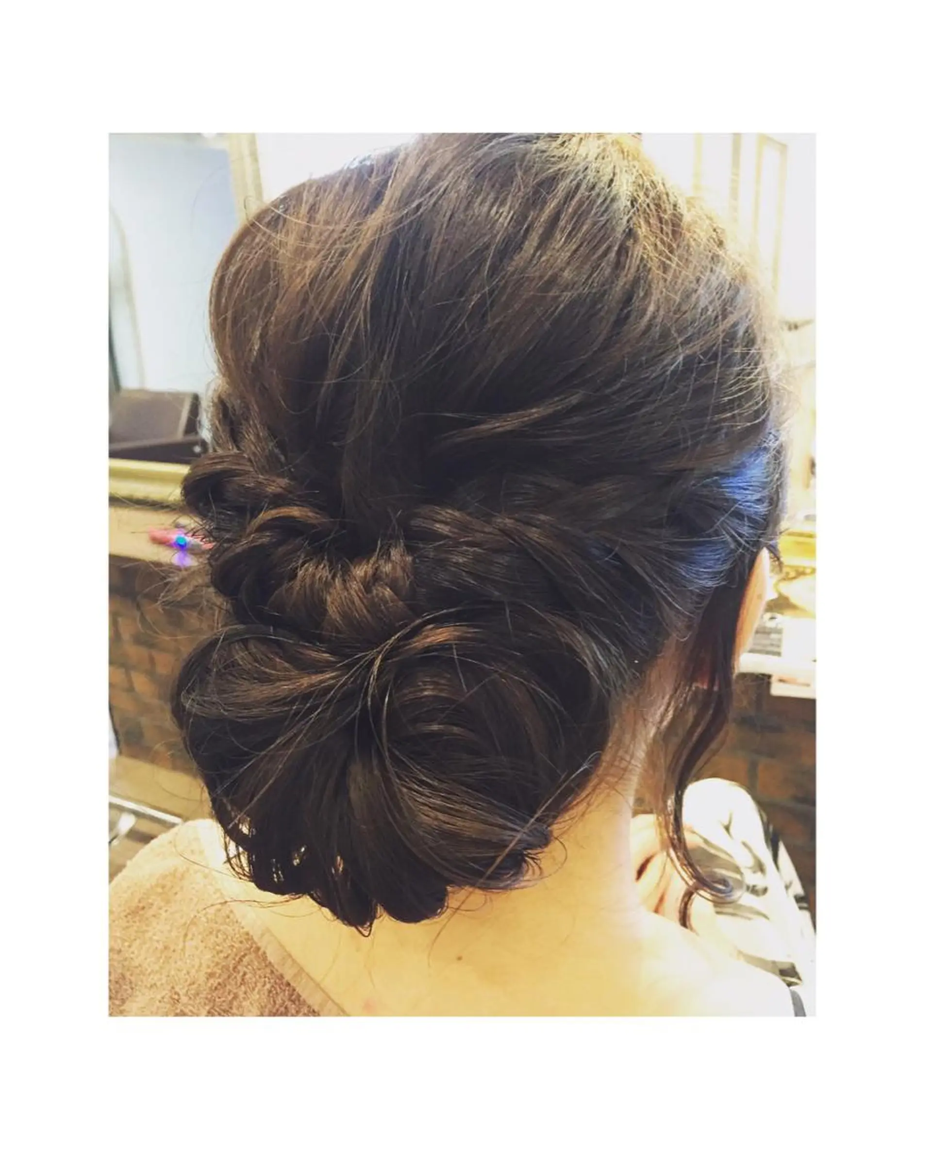 セミロング ヘアアレンジ shi hoのヘアスタイル