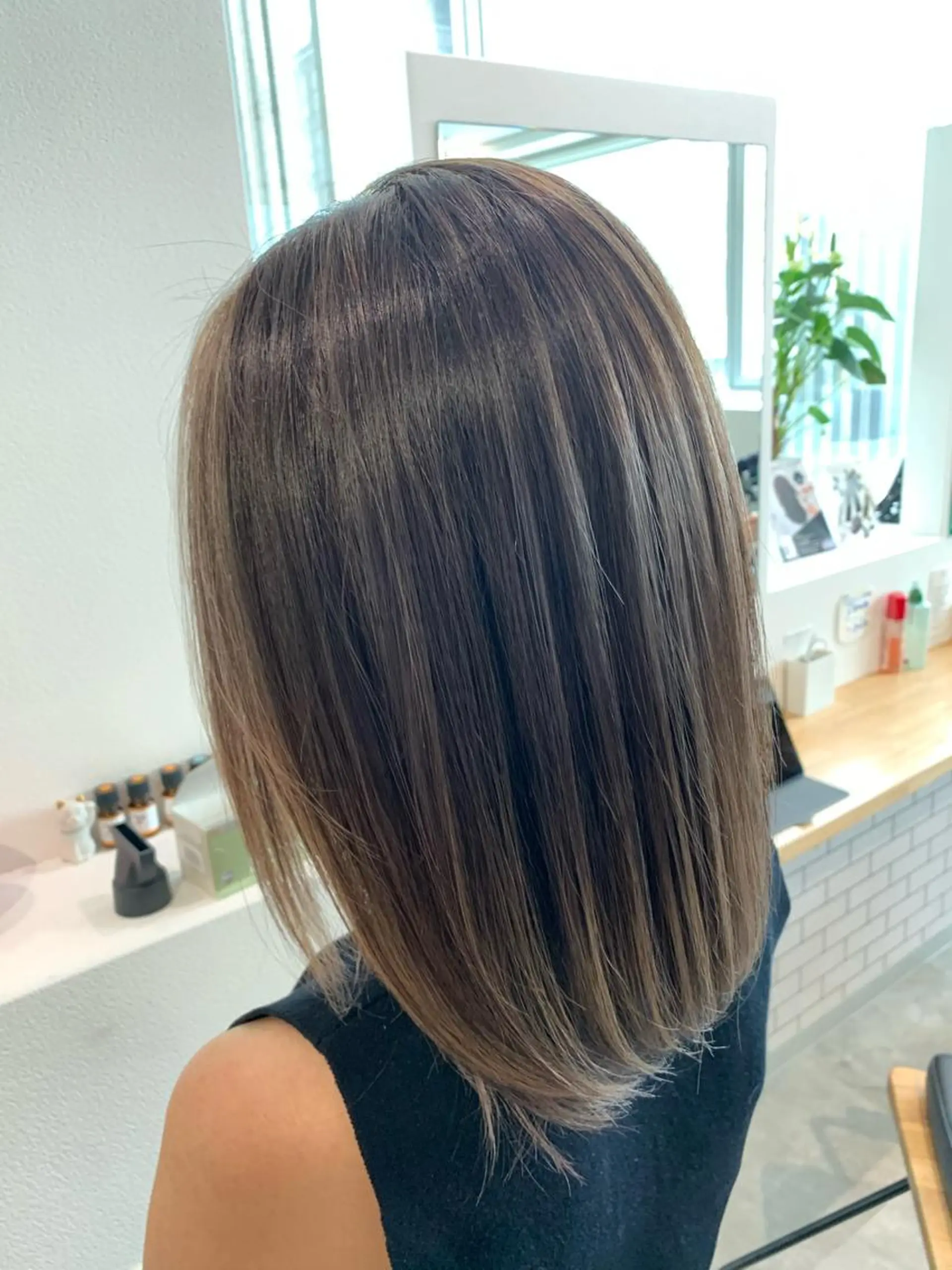 ミディアム ヘアカラー ショートカット/ボブ レイヤー/ヨシミのヘアスタイル