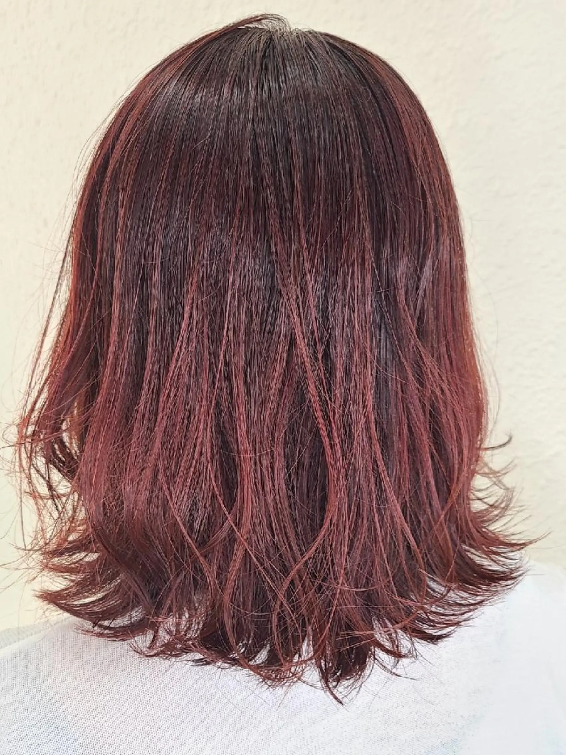 ミディアム カラー バレイヤージュ ピンクカラー レイヤーカット カット ヘアカラー トリートメント ブリーチカラー🌈 嘉名 真樹のヘアスタイル