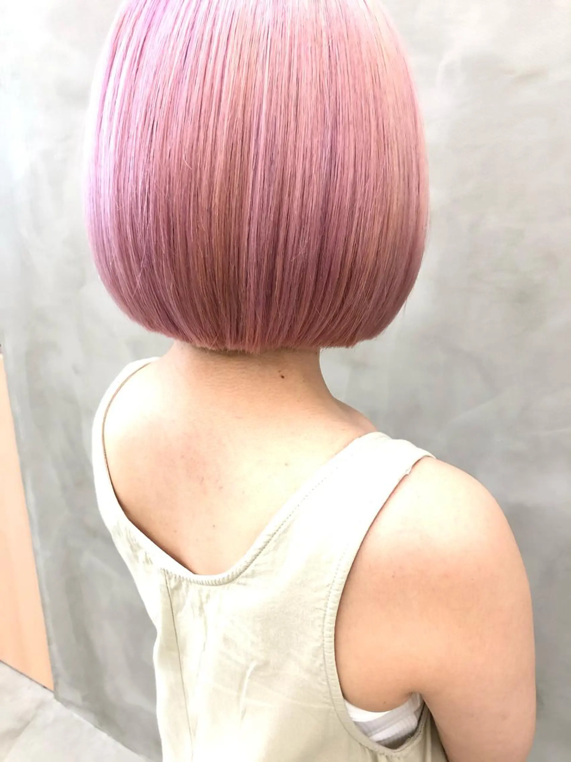 ショート カラー ブリーチ ケアブリーチ ピンクカラー ボブ ショート・ボブ 徳竹淳一のヘアスタイル