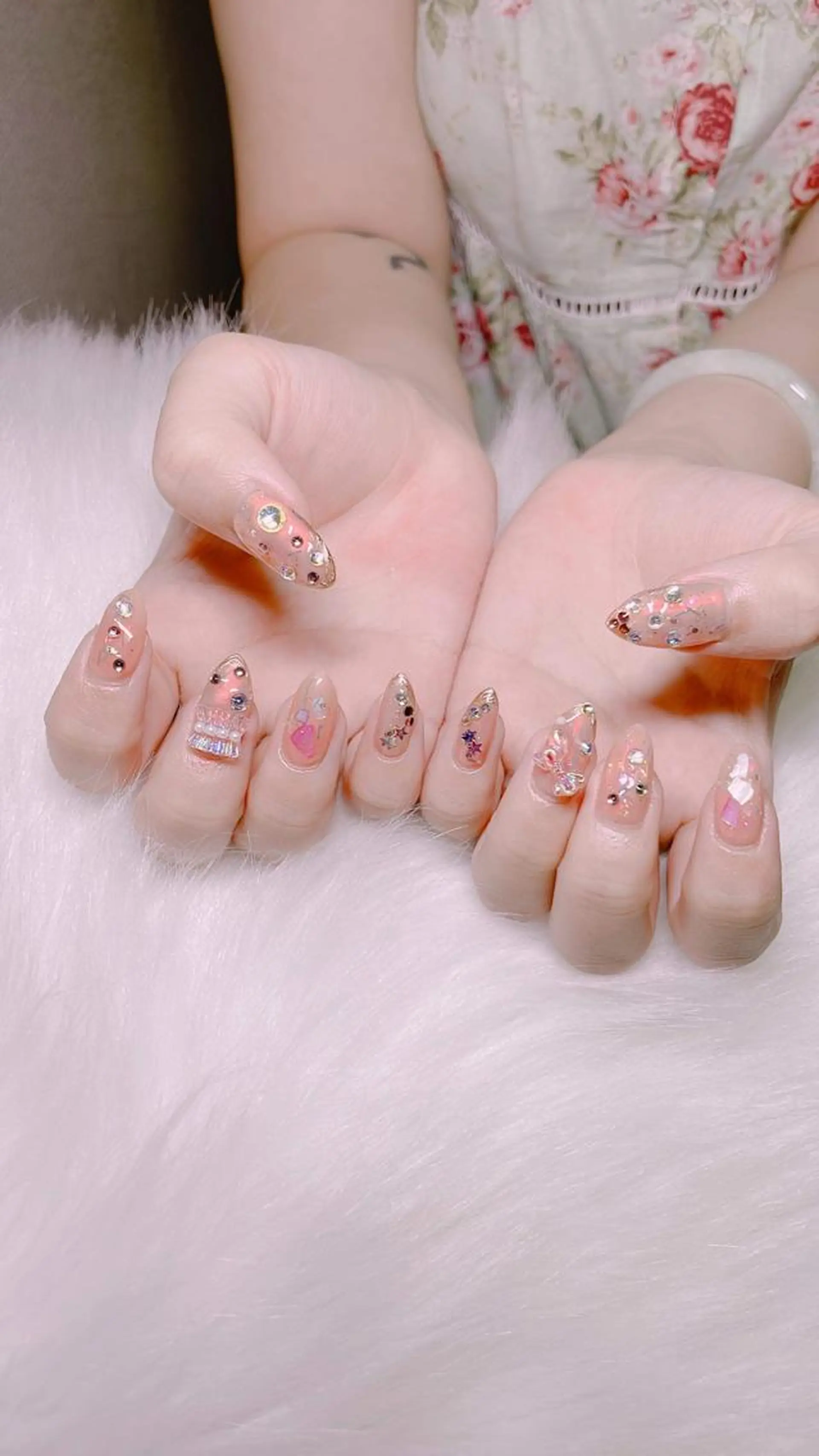 ネイル フレンチネイル ジェルネイル 韓国ネイル マグネットネイル 持ち込み Anh 高田馬場のネイルデザイン