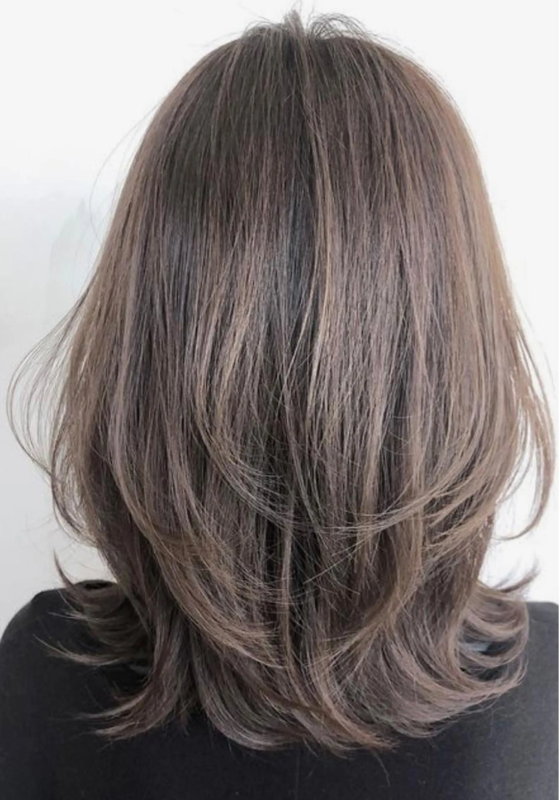 ミディアム くびれヘア hair do AVEDA 船橋所属・羽生 ひかりのヘアスタイル