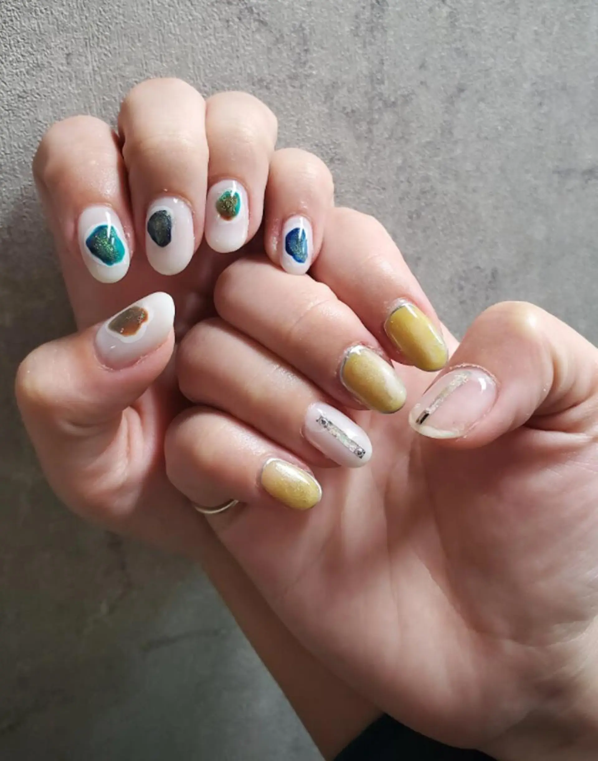 ネイル アートネイル クリアネイル フレンチネイル ジェルネイル ガラスフレンチ nailstudio eviz新宿店のネイルデザイン