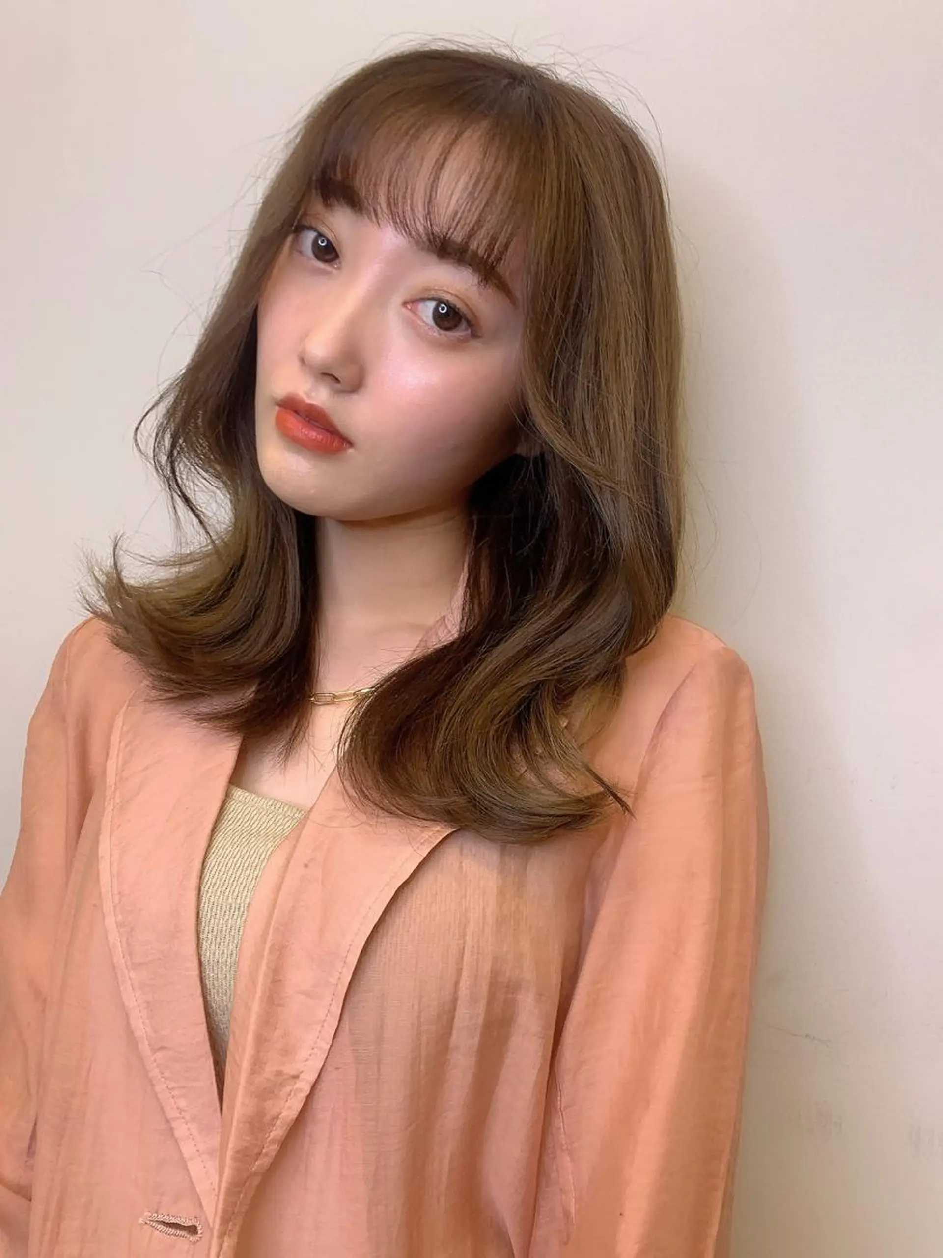 ミディアム カラー 透明感/オリーブ/ グレージュ/YUKAのヘアスタイル