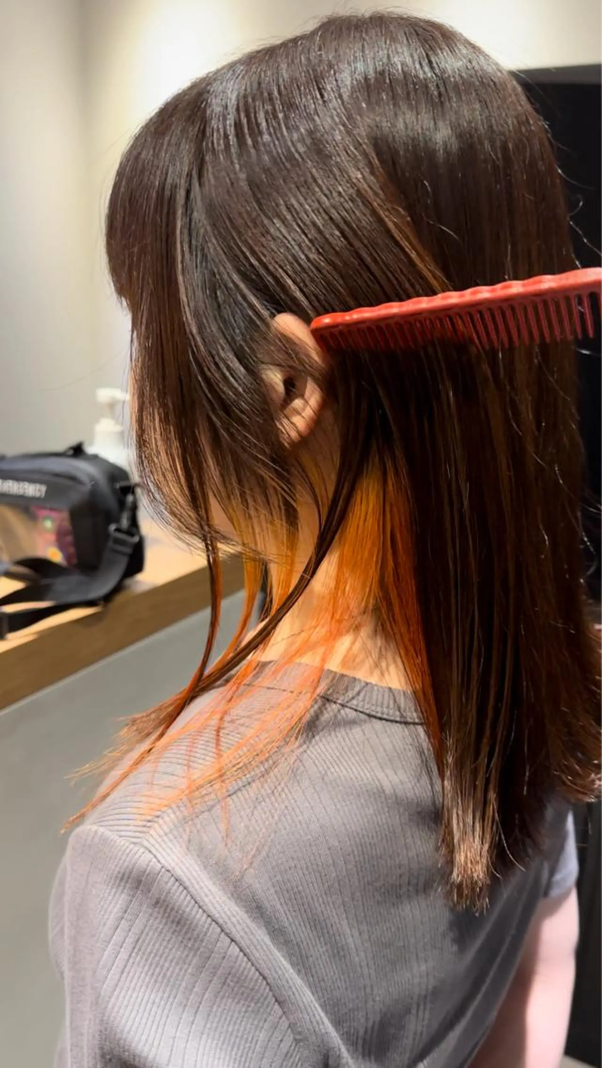 セミロング カラー ブリーチ ケアブリーチ イヤリングカラー インナーカラー ヘアカラー トリートメント レイヤーカット/ ブリーチカラー/雅人のヘアスタイル