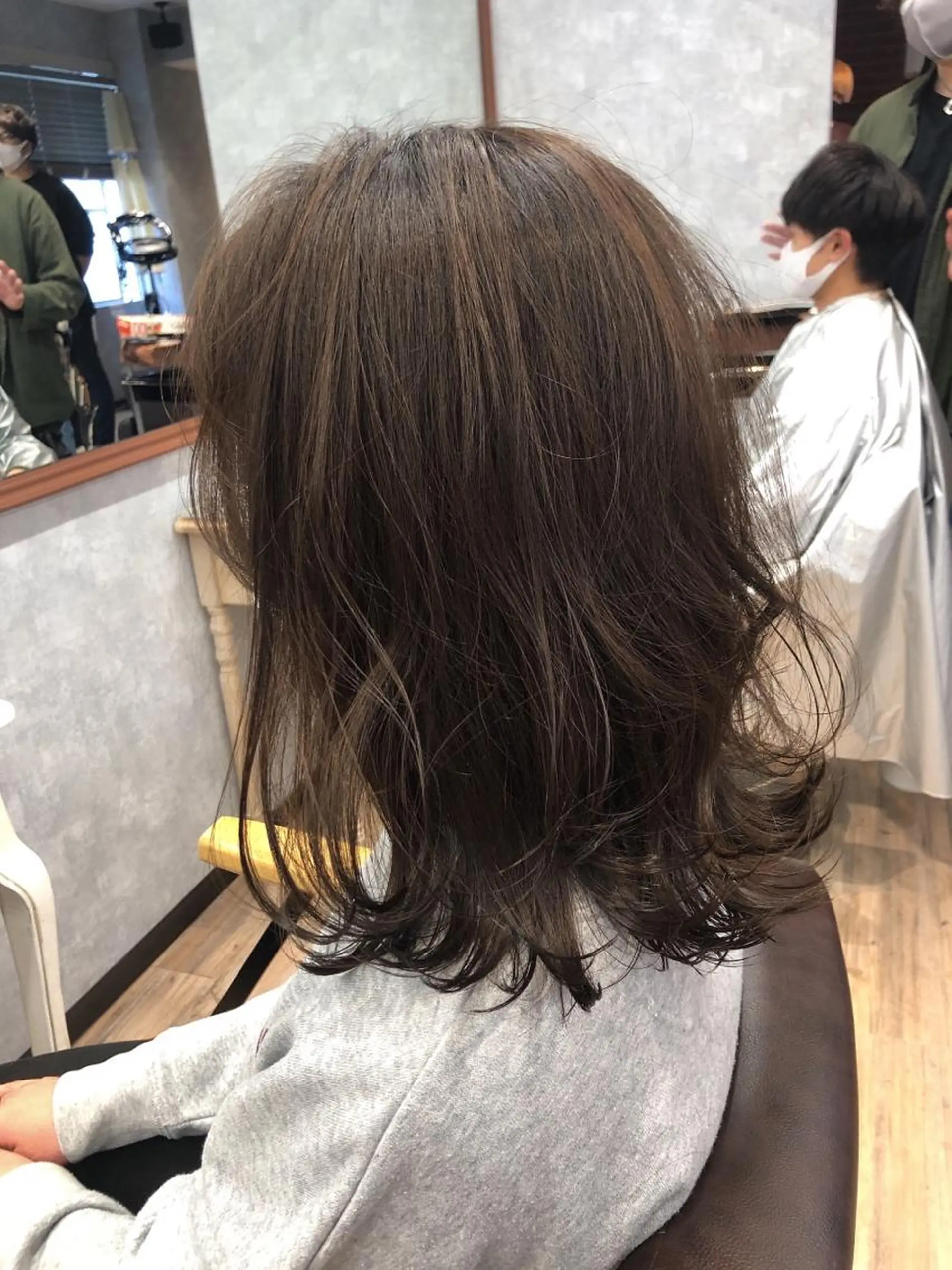 ミディアム いとう ひろたかのヘアスタイル
