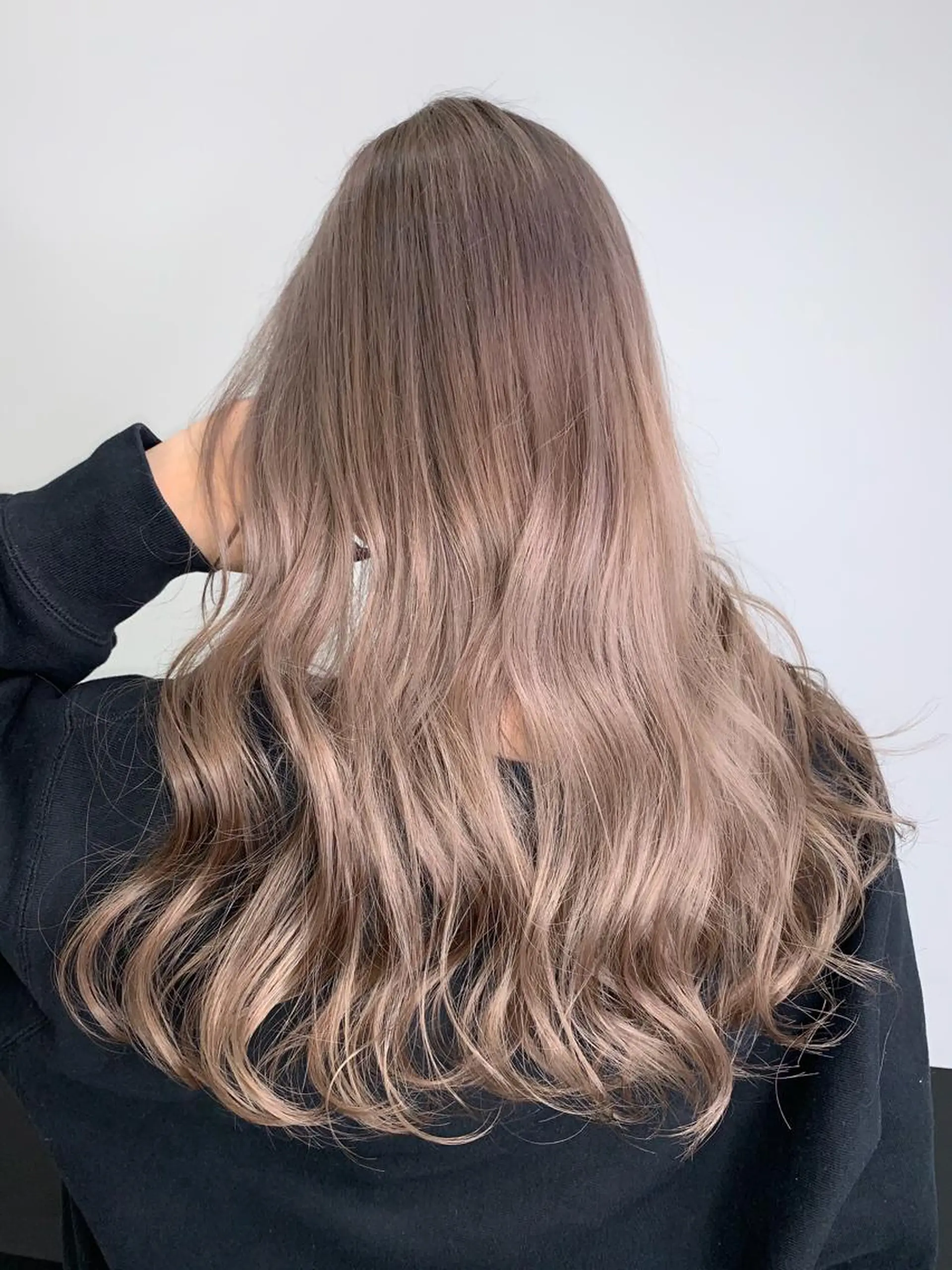 ロング カット ヘアカラー トリートメント 山田 絵里菜のヘアスタイル