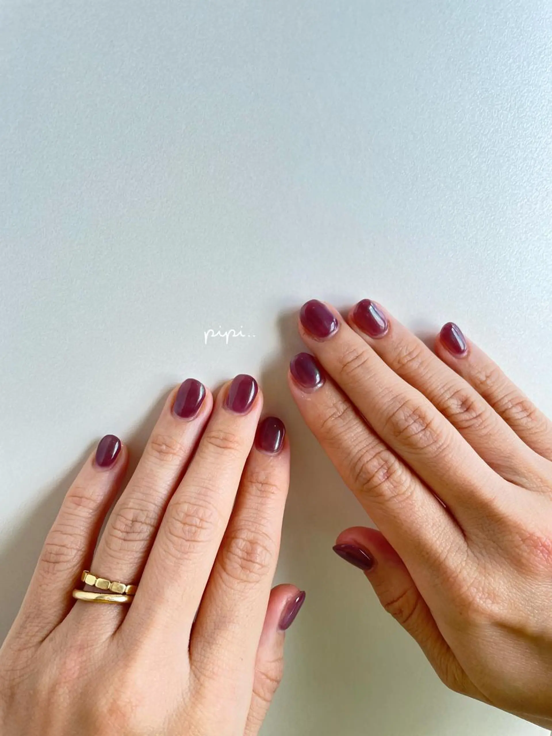 ショート ネイル マグネットネイル ワンカラーネイル pipi ..のネイルデザイン