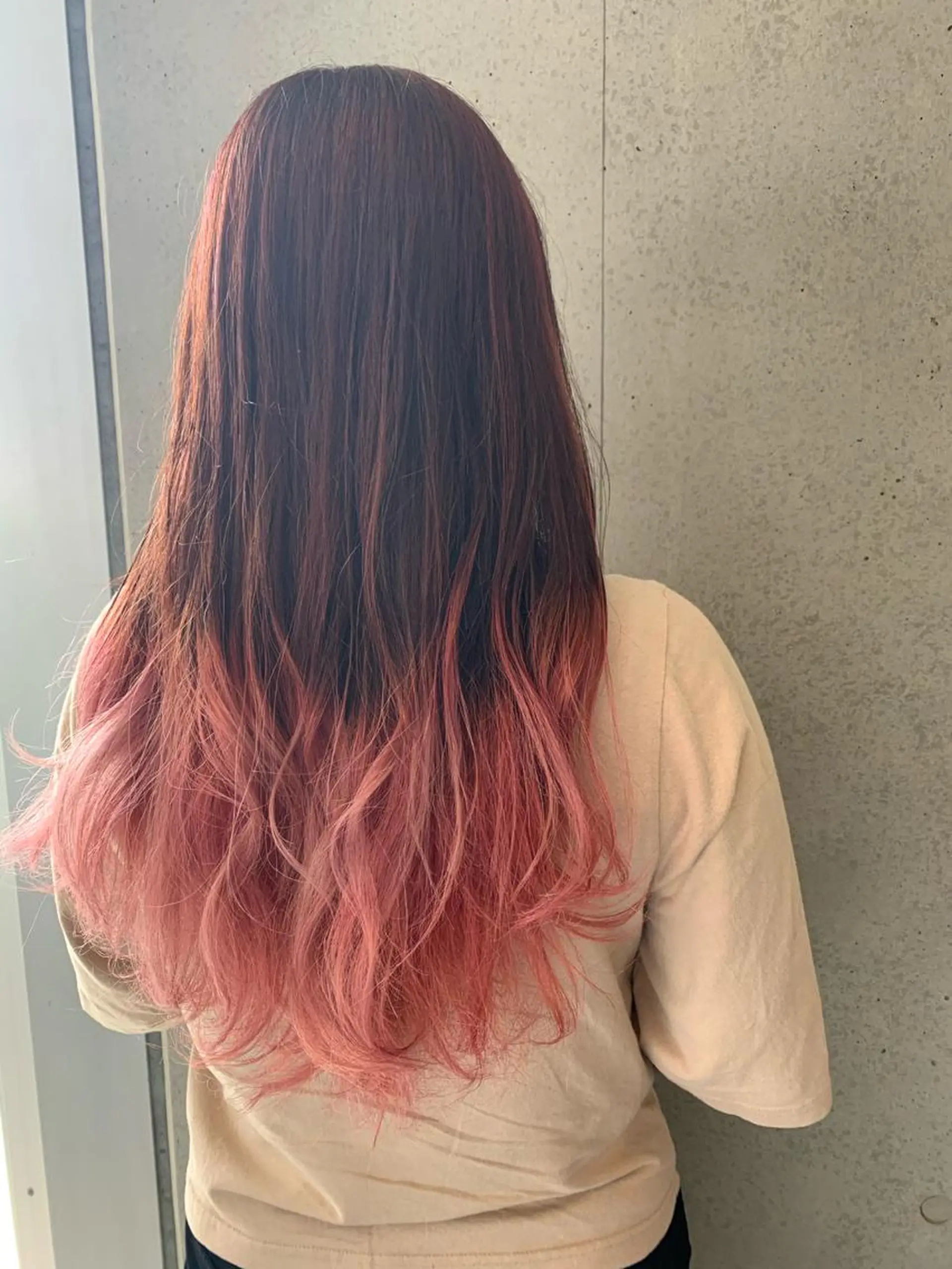 ロング カラー ブリーチ グラデーションカラー ピンクカラー 髪質改善/縮毛矯正 ツヤ髪🩷さつきのヘアスタイル