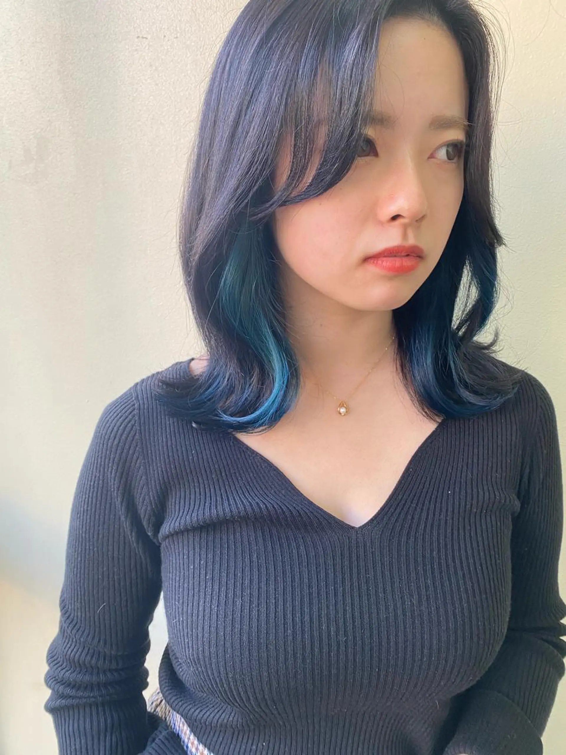 ミディアム くびれヘア レイヤーカット 🇰🇷SAYAのヘアスタイル