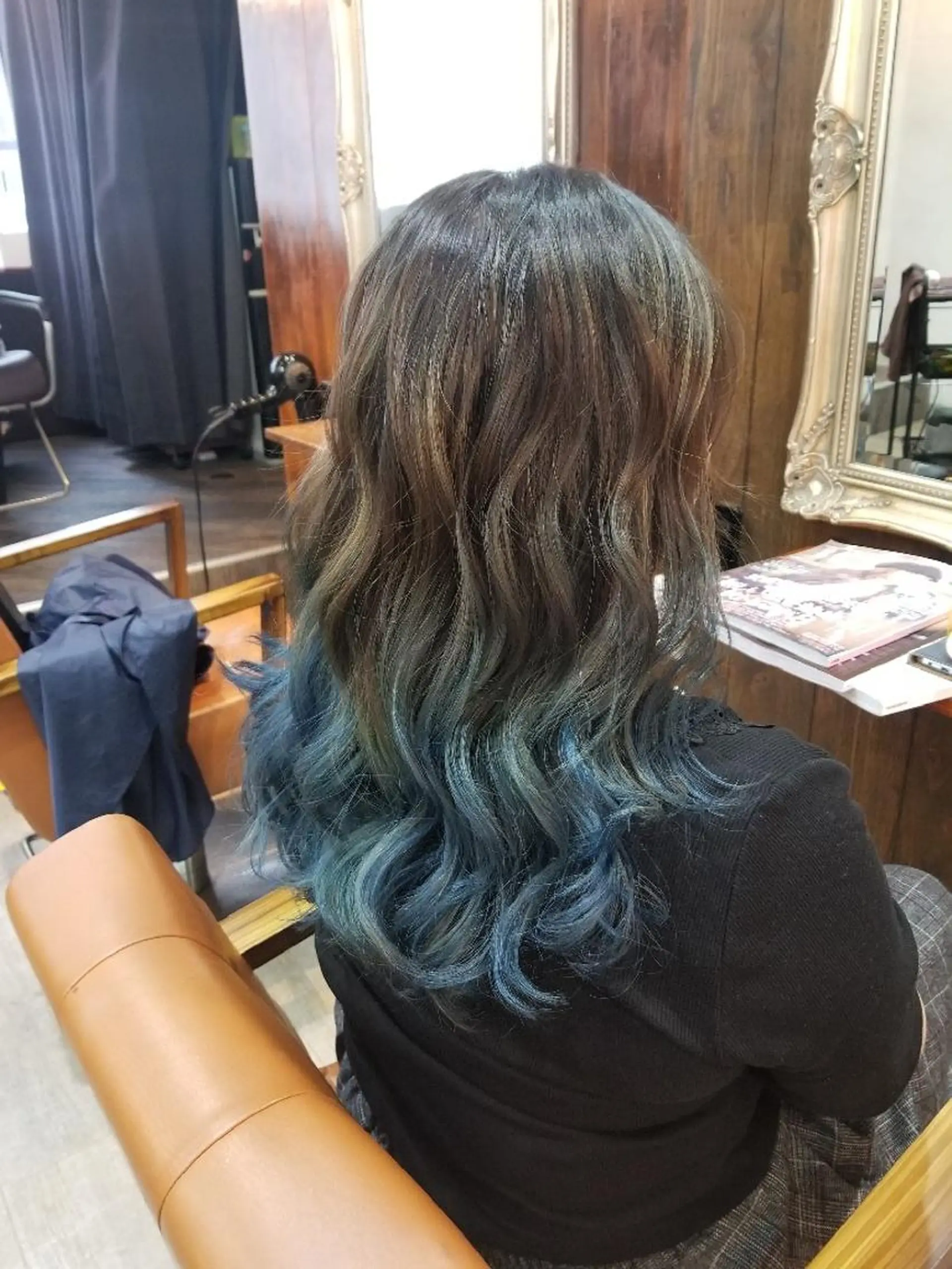 セミロング カラー ヘアカラー bathair 持田侑祐のヘアスタイル