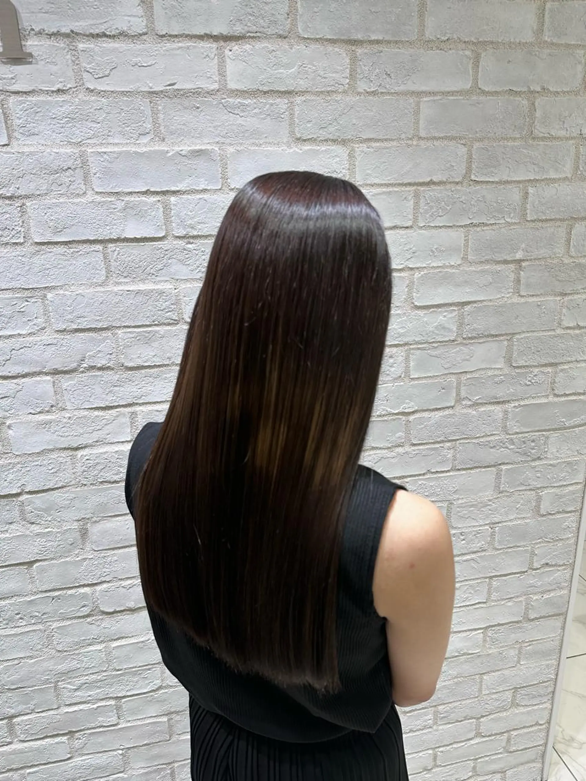 ロング くせ毛 縮毛矯正 トリートメント 安井　昴 💫ブリーチ縮毛矯正のヘアスタイル