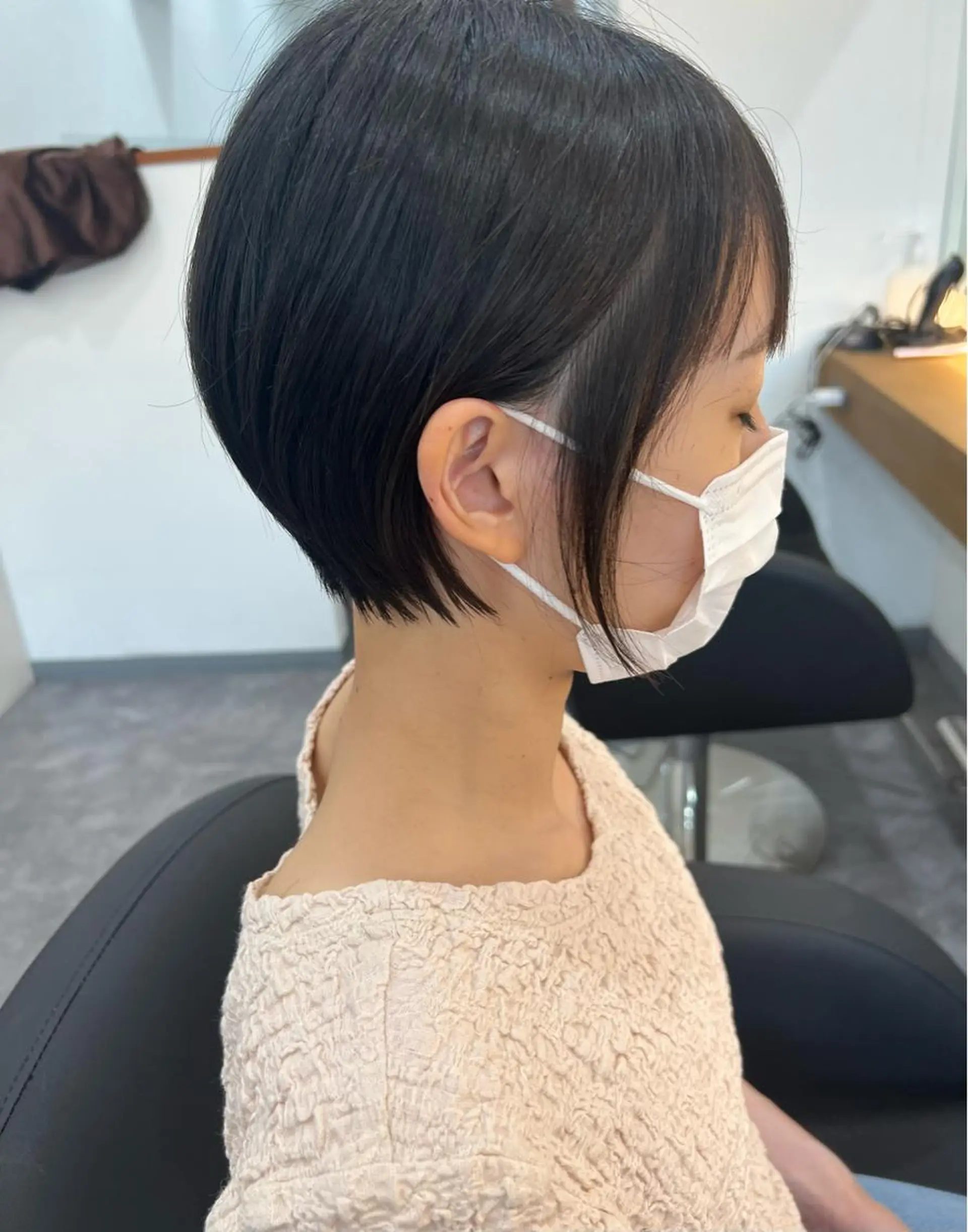 ショート ショートボブ 韓国風カラー ボブ ハイライト 髪質改善 村岡 芽衣のヘアスタイル