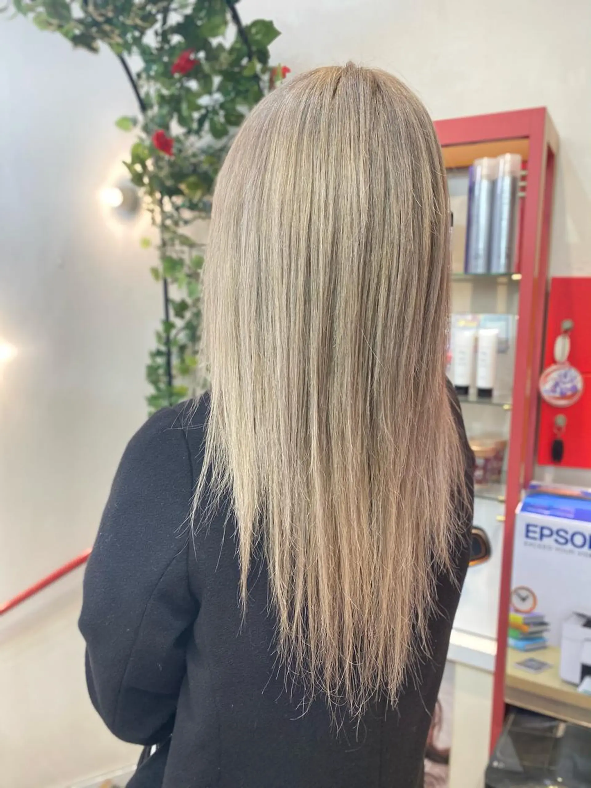 ロング ヘアカラー ゆぴ☾‪/推しカラー /ハイトーンのヘアスタイル