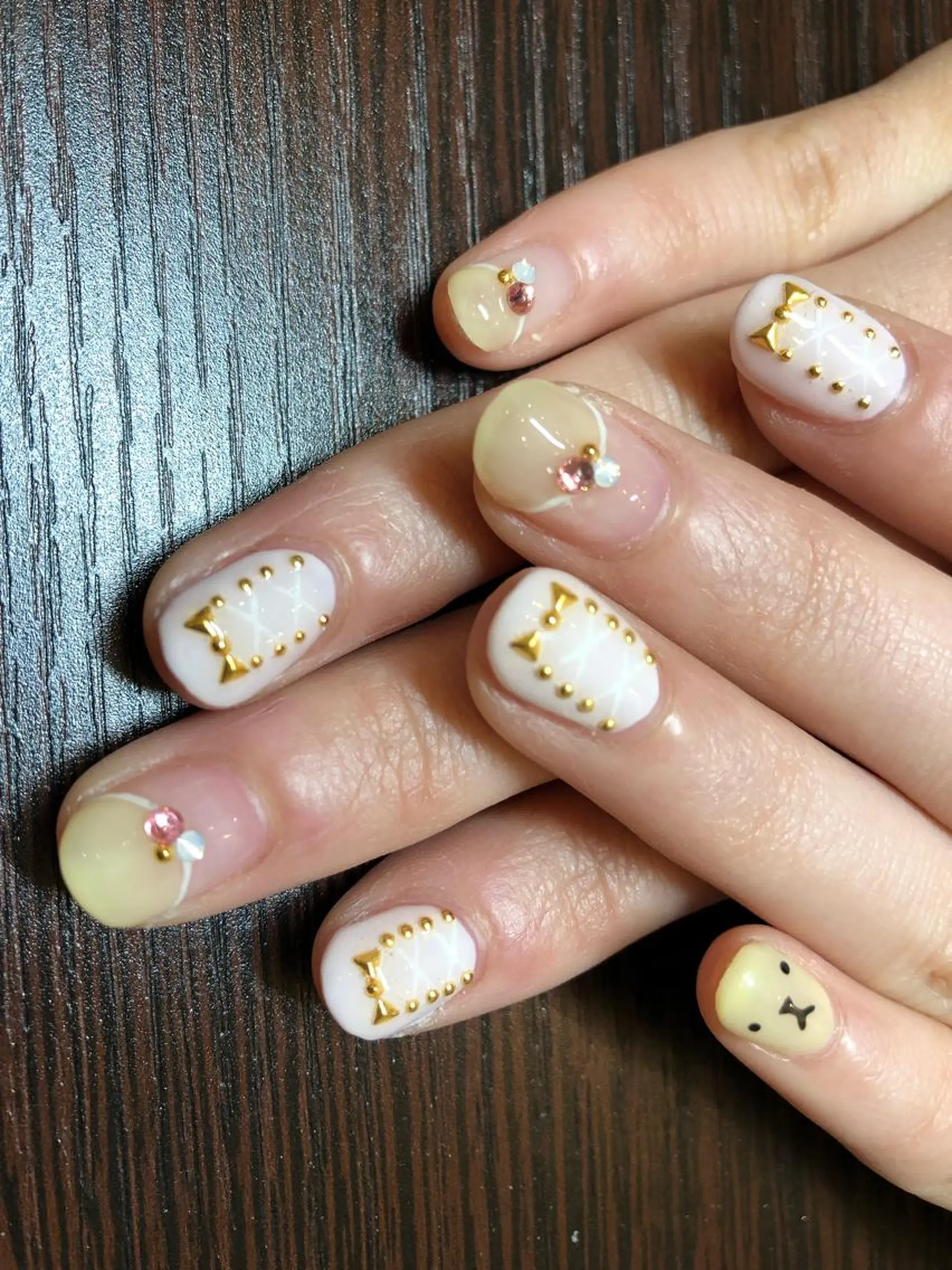 ネイル ジェルネイル Piacere 絵美のネイルデザイン