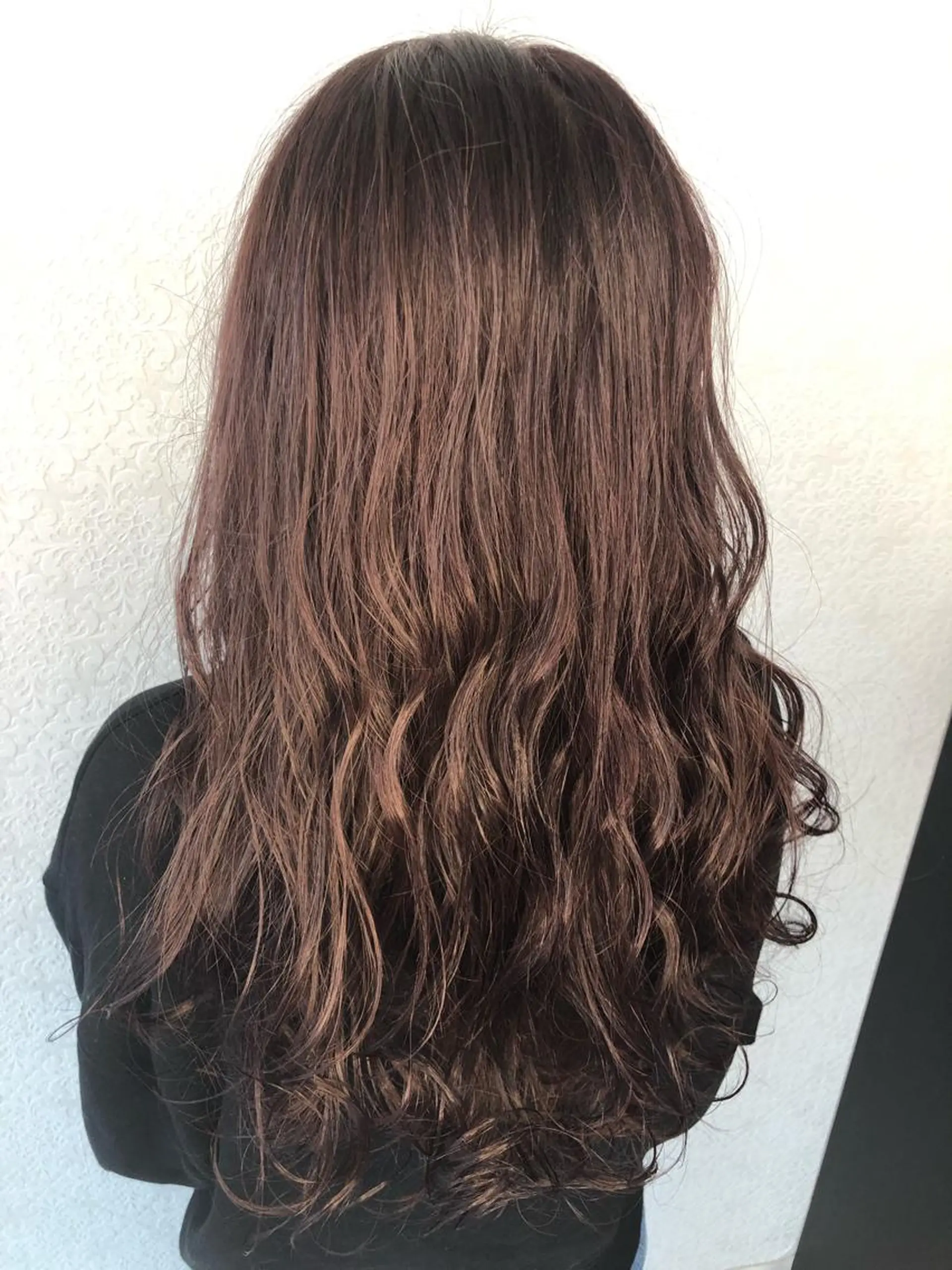セミロング カラー ブラウンカラー バイオレットカラー バイオレットブラウン カット ヘアカラー パーマ 縮毛矯正 トリートメント ヘッドスパ 難しい髪質の縮毛矯正 高岡/射水/髪質改善のヘアスタイル