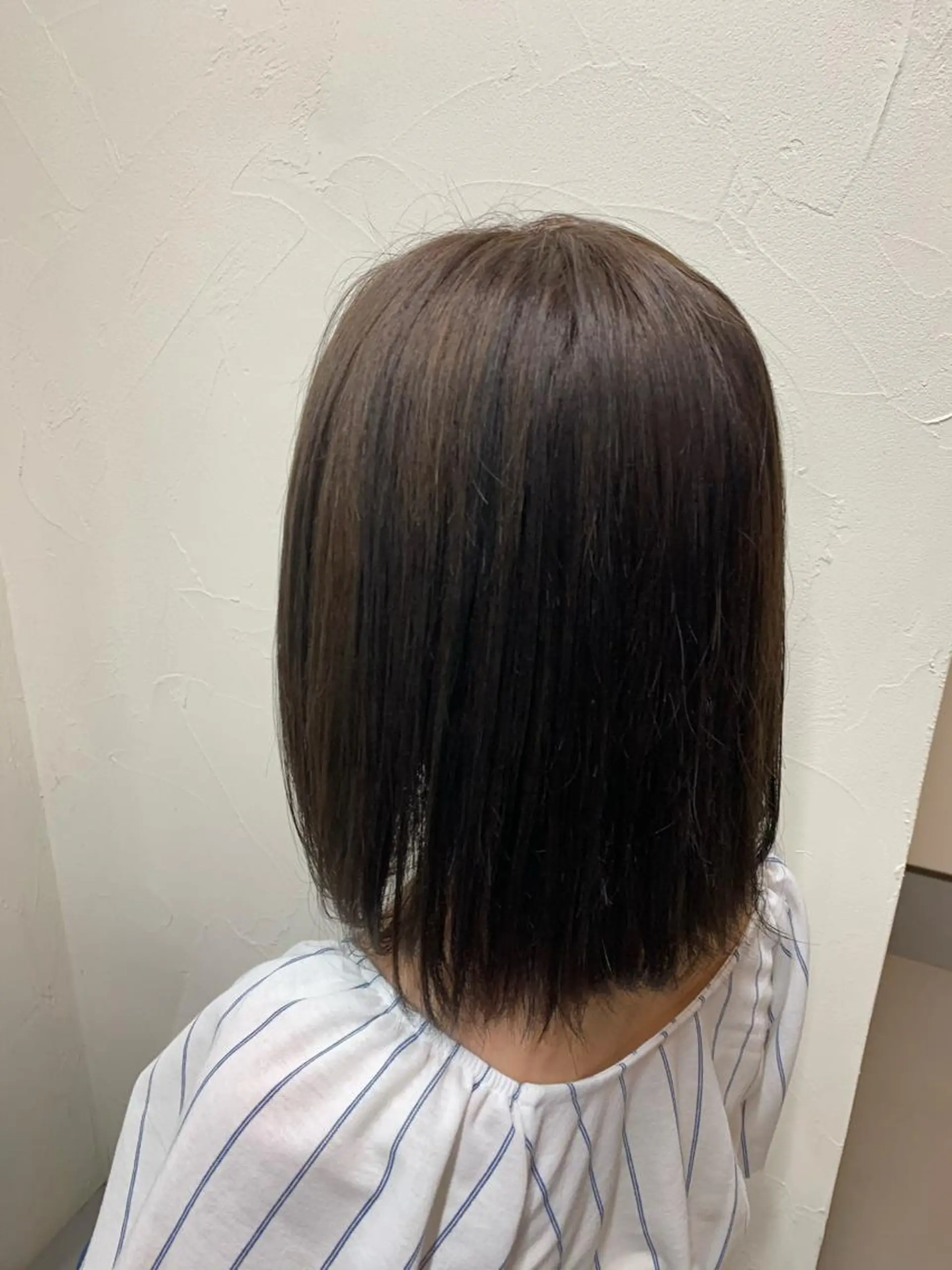 ミディアム 三好 羽美のヘアスタイル