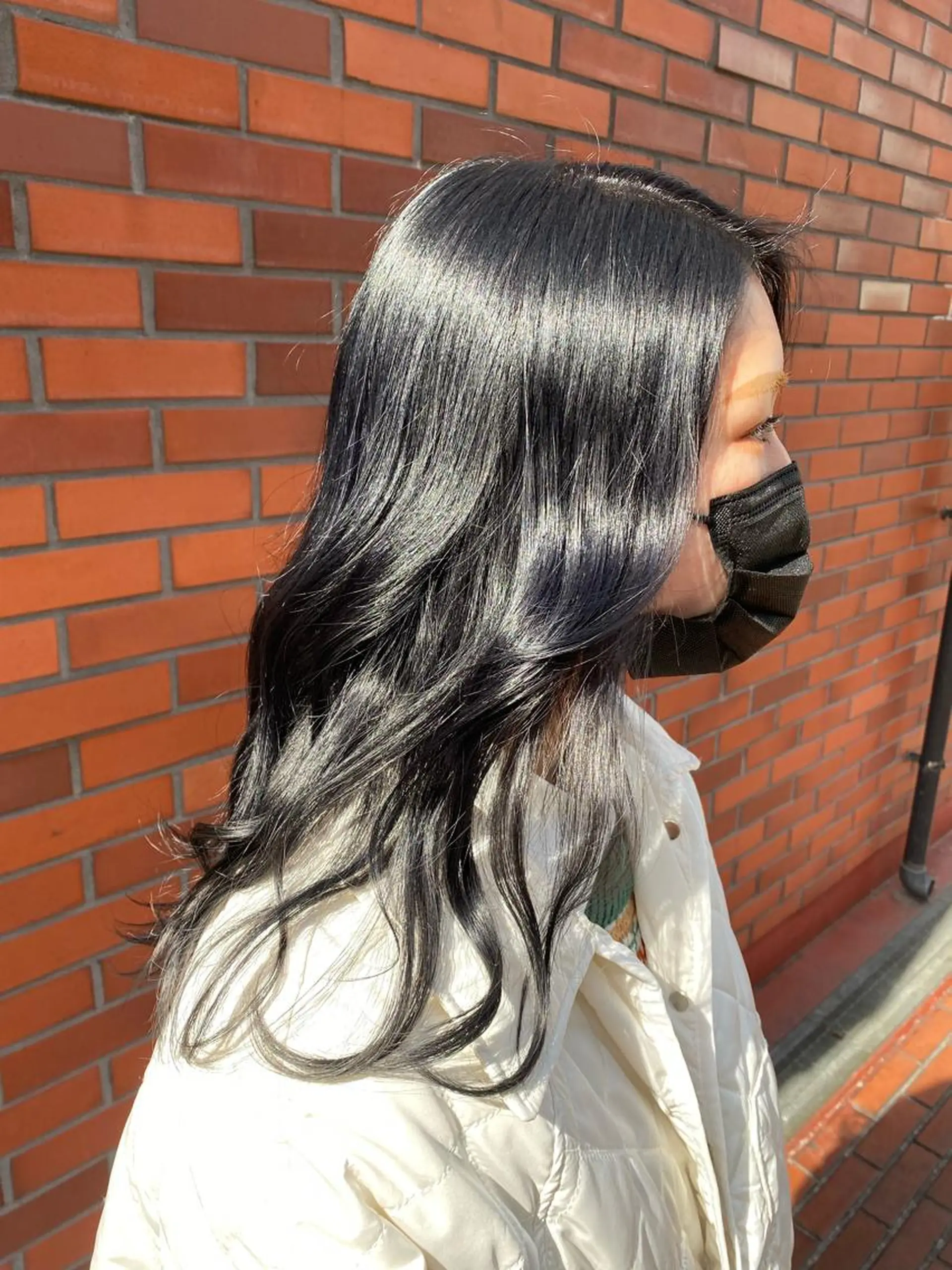 セミロング カラー ブリーチカラー特化 U-topia小島のヘアスタイル