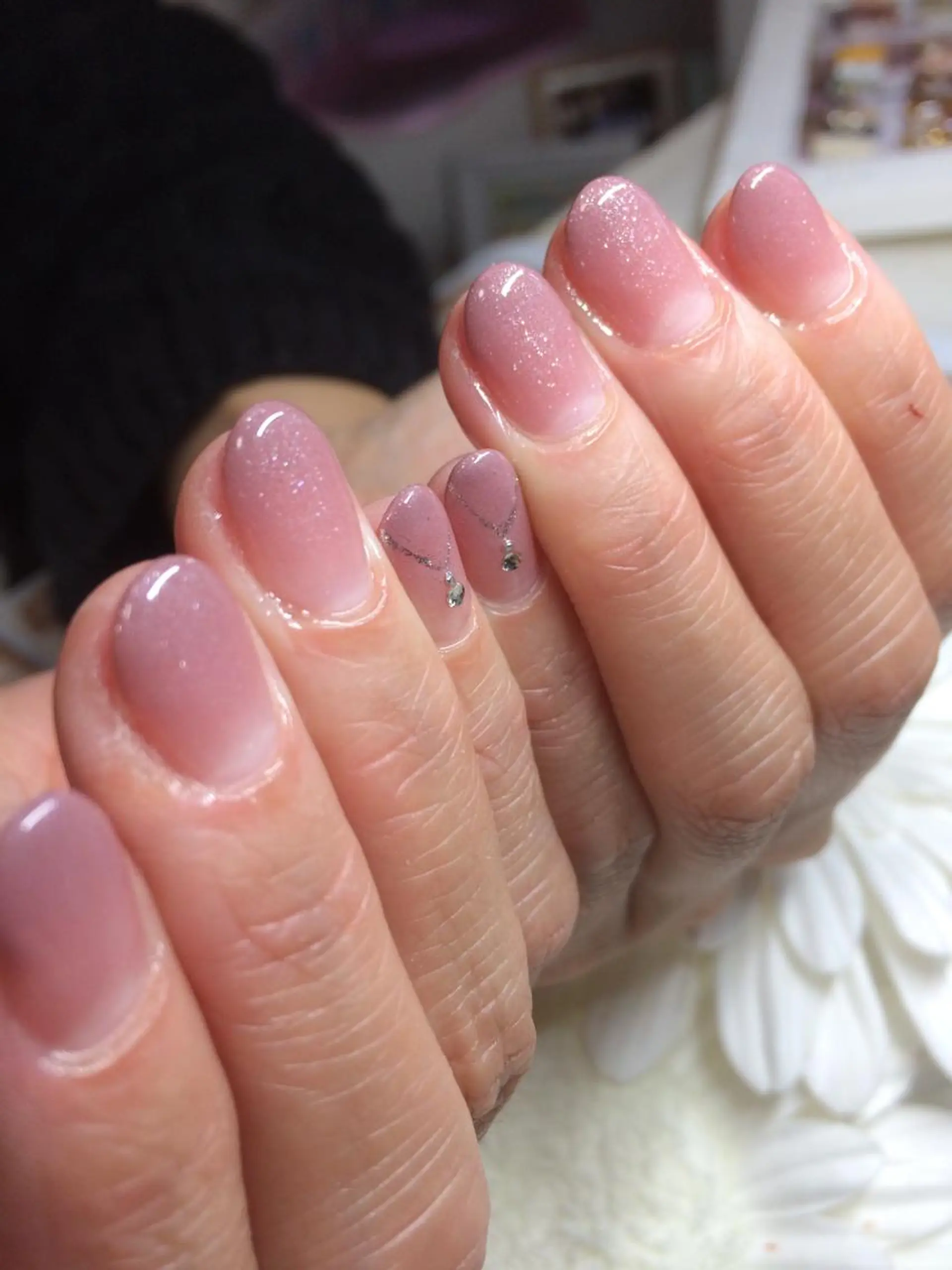 ネイル グラデーション シンプルネイル ブライダルネイル ハンドネイル Nailsalon E's cafeのネイルデザイン