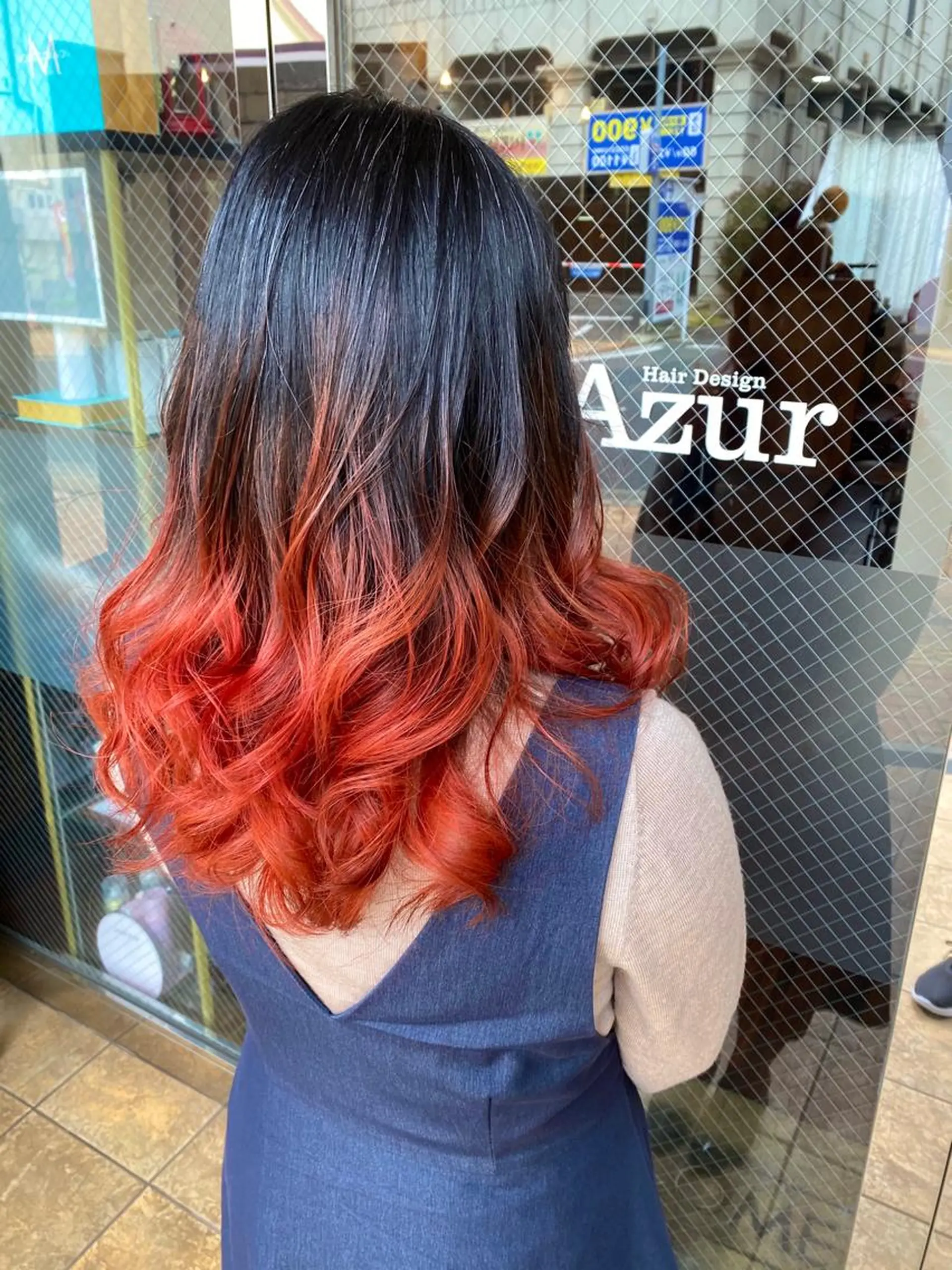 セミロング カラー ヘアカラー トリートメント 美髪 カラーリストのヘアスタイル