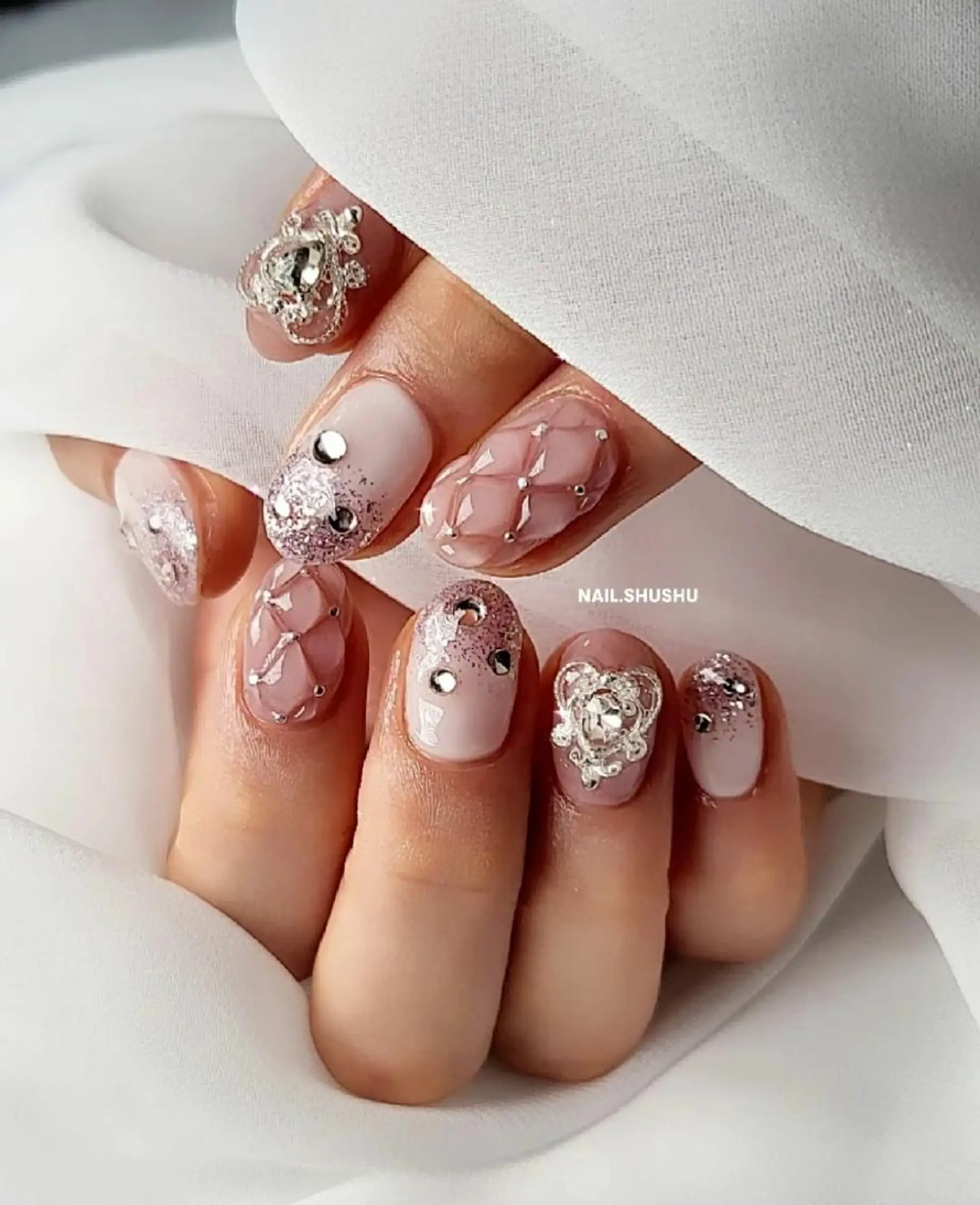 ネイル 持ち込み ニュアンスネイル ワンカラーネイル シンプルネイル 春ネイル 3dパーツ/流行り 👧shushu❤️のネイルデザイン