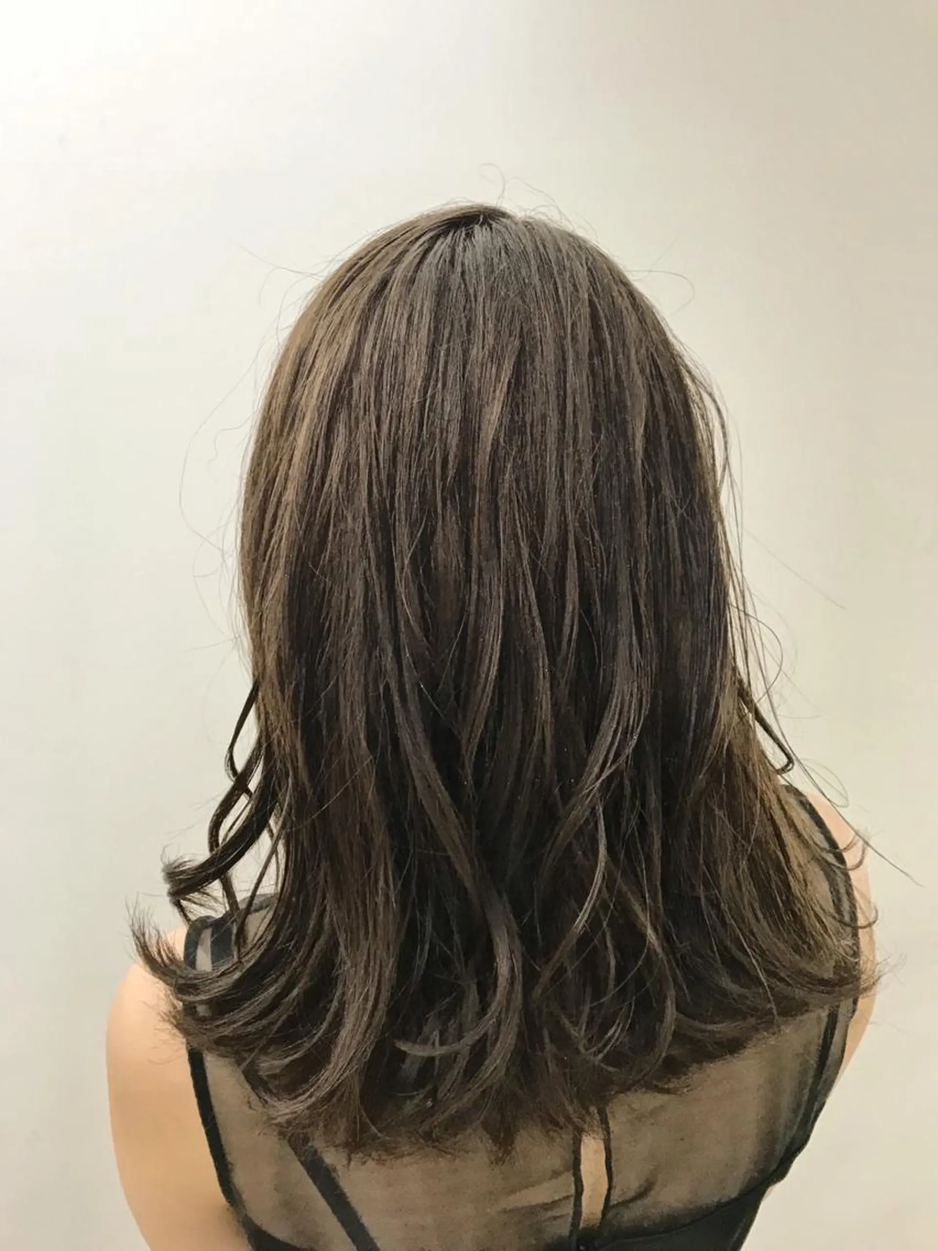 ミディアム カラー ブリーチカラー/ 岩破瑞希のヘアスタイル