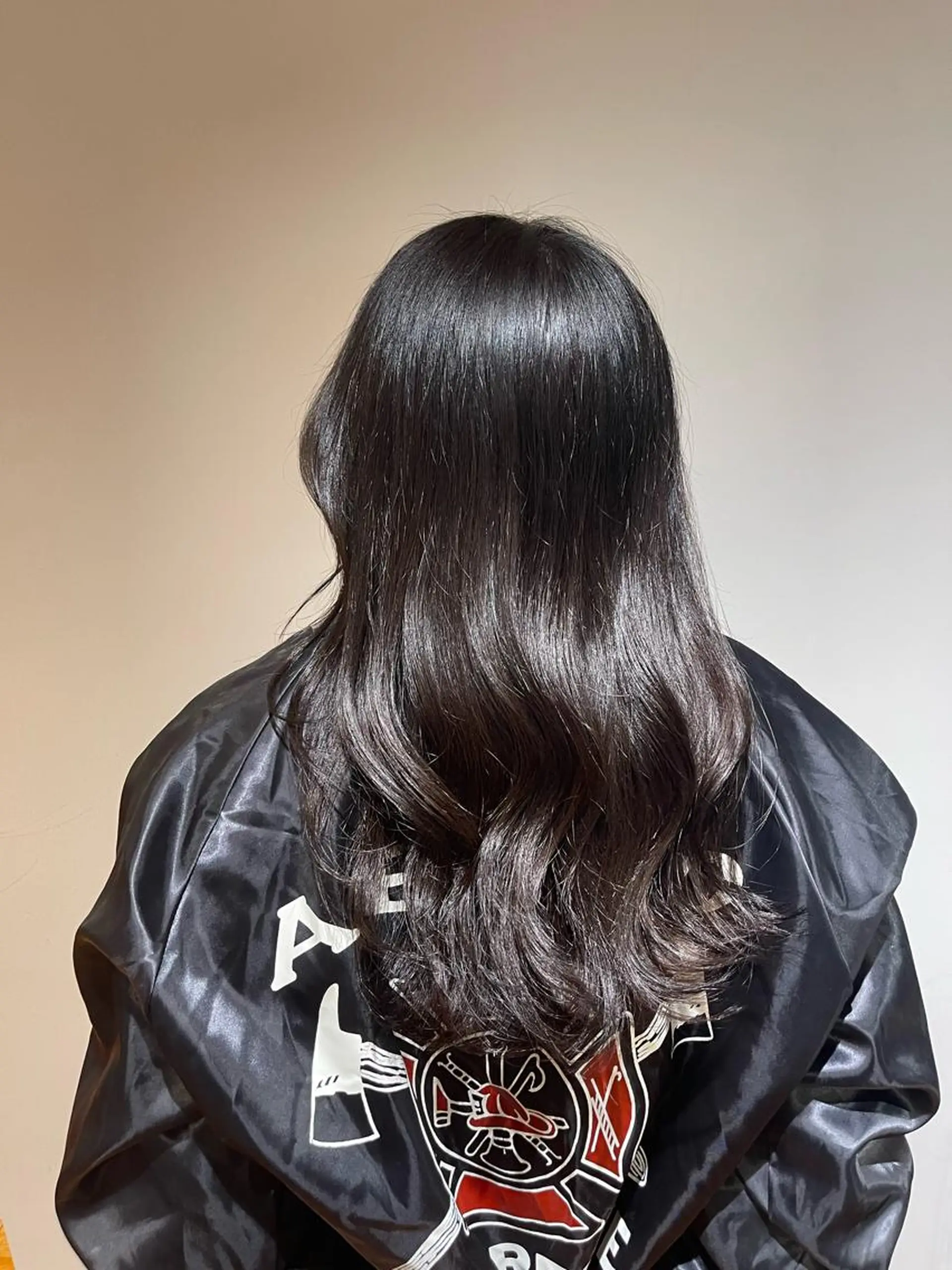 セミロング 🫧うる艶レイヤー /グレージュ🪐リサのヘアスタイル