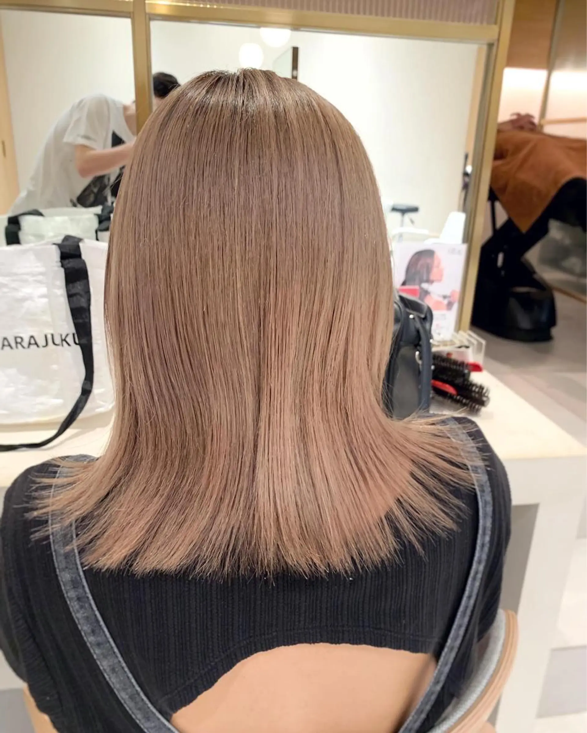 ミディアム カラー ヘアカラー トリートメント ヘアセット レイヤー専門家 ダブルカラー修のヘアスタイル