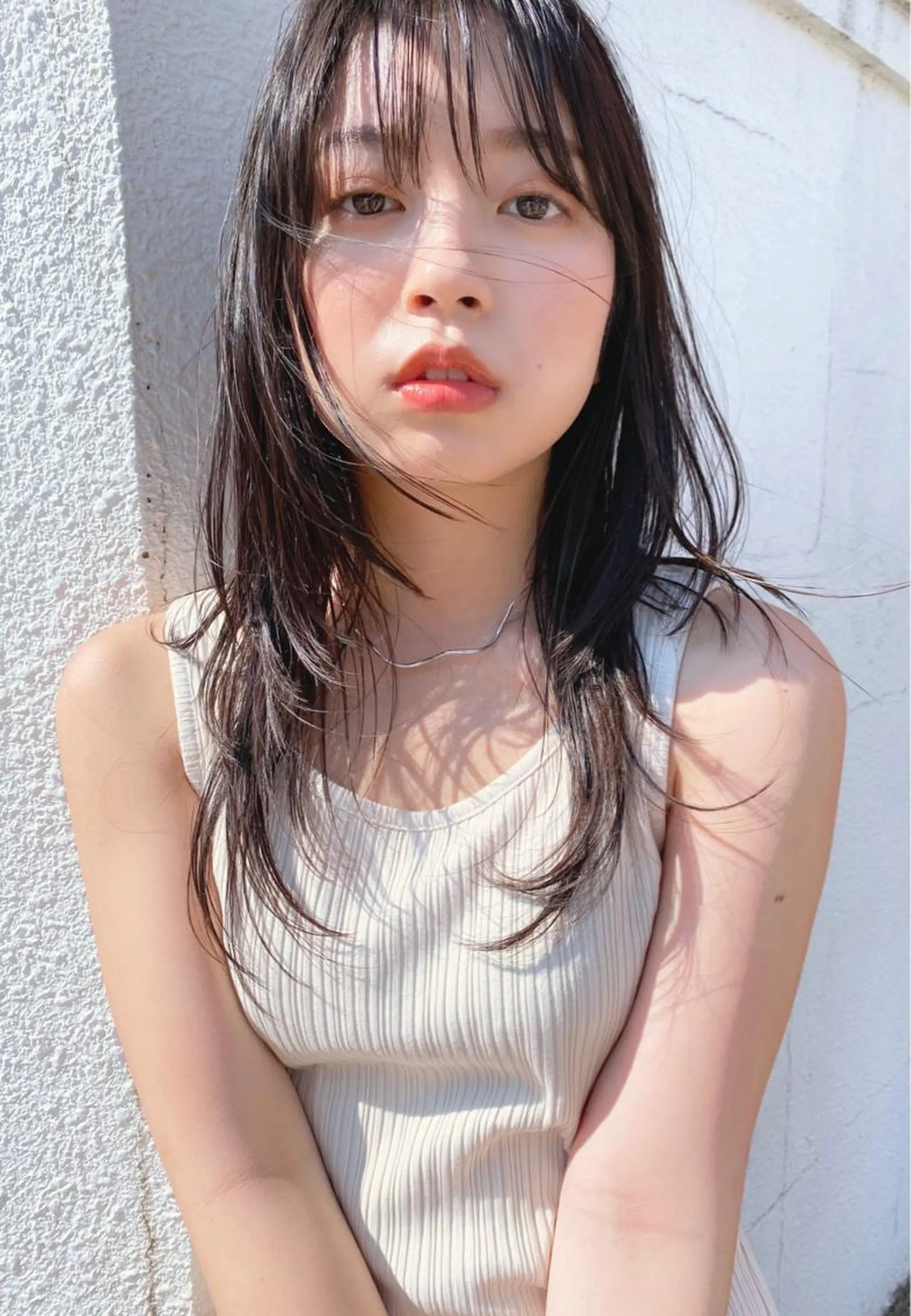 セミロング カット クロスパーマ× 透明感カラー✂︎のヘアスタイル