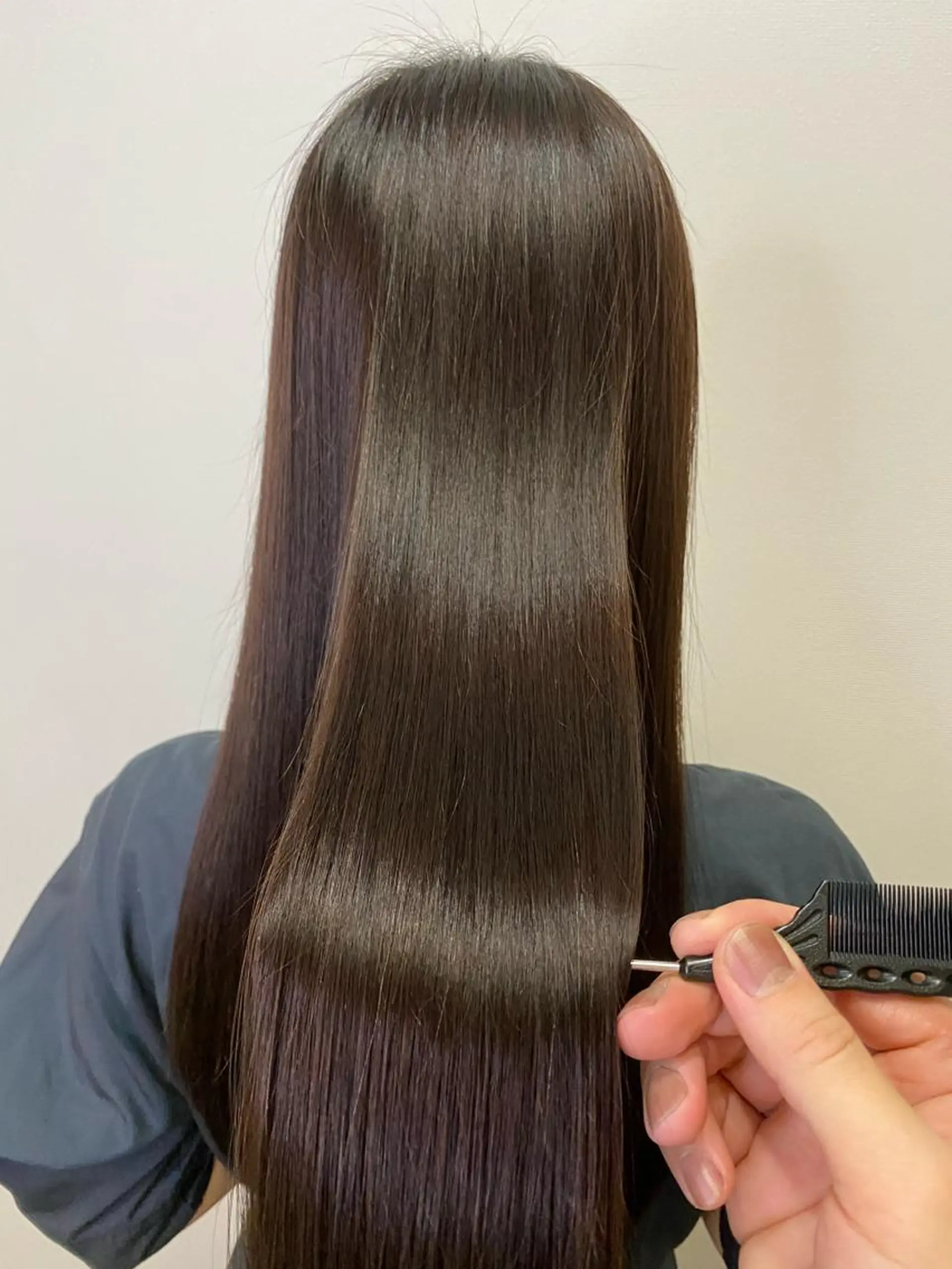 ロング カラー 縮毛矯正 トリートメント 服部 樹季のヘアスタイル