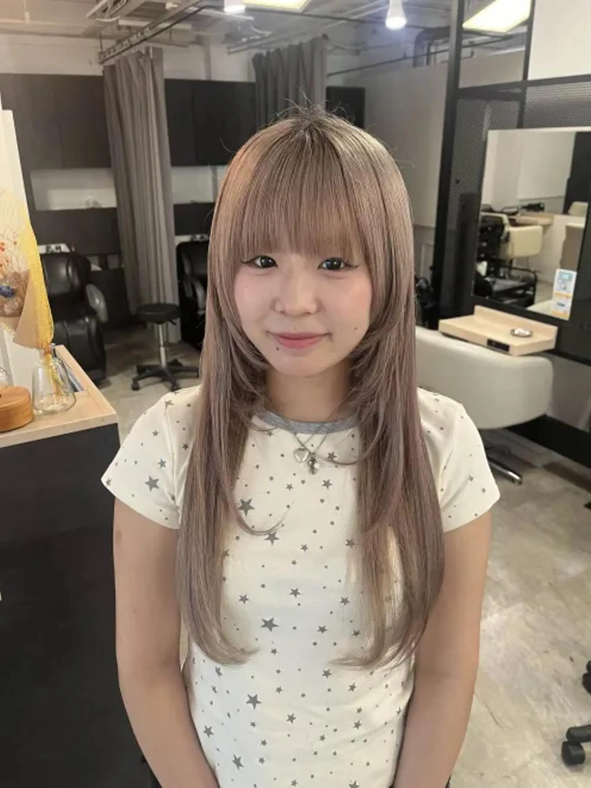 ロング ヘアカラー トリートメント ベージュ＊Spica 【ミルクティー】のヘアスタイル