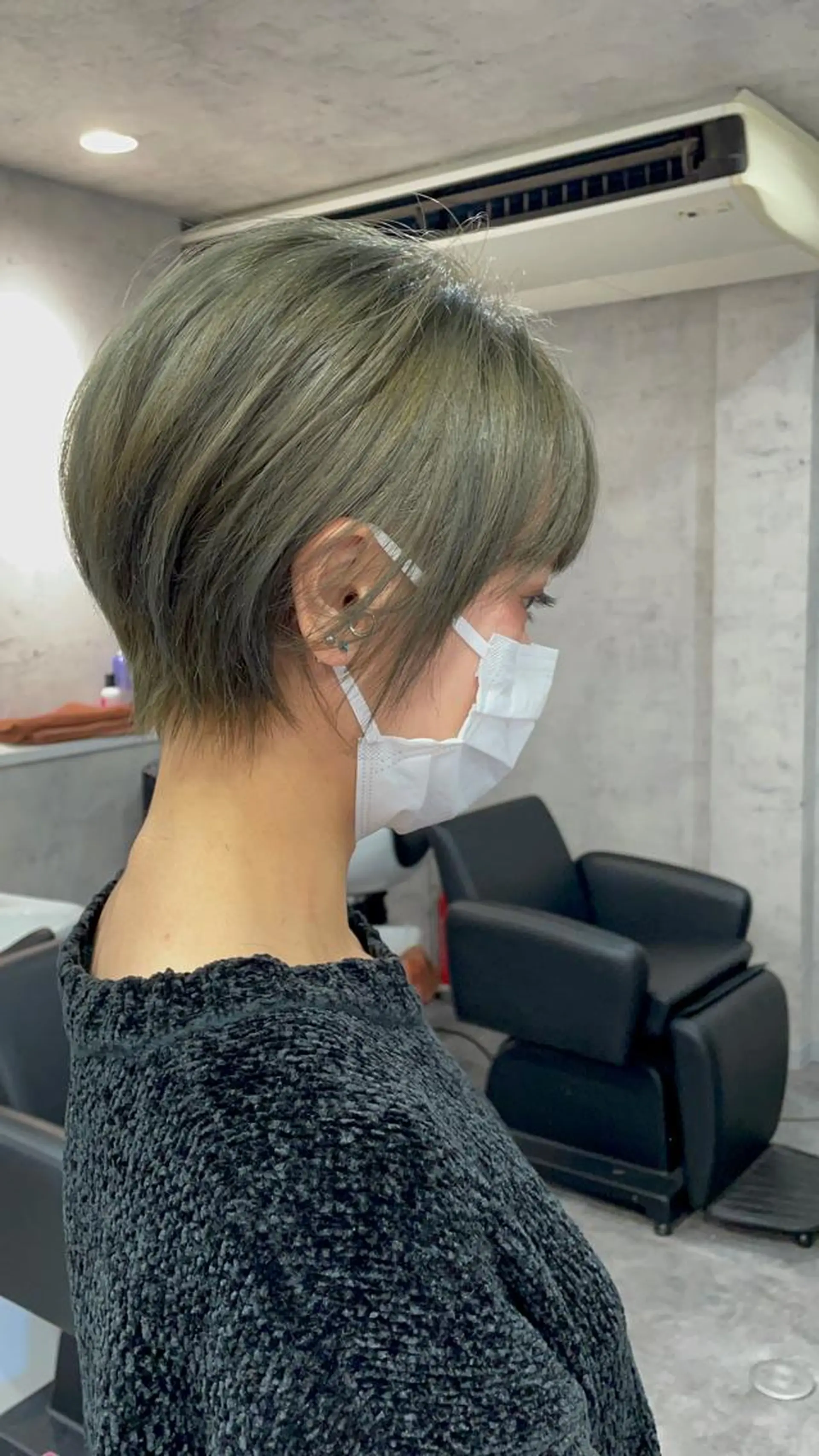 ショート カラー ウルフ/デザイン/ 大阪/タカハシユウキのヘアスタイル