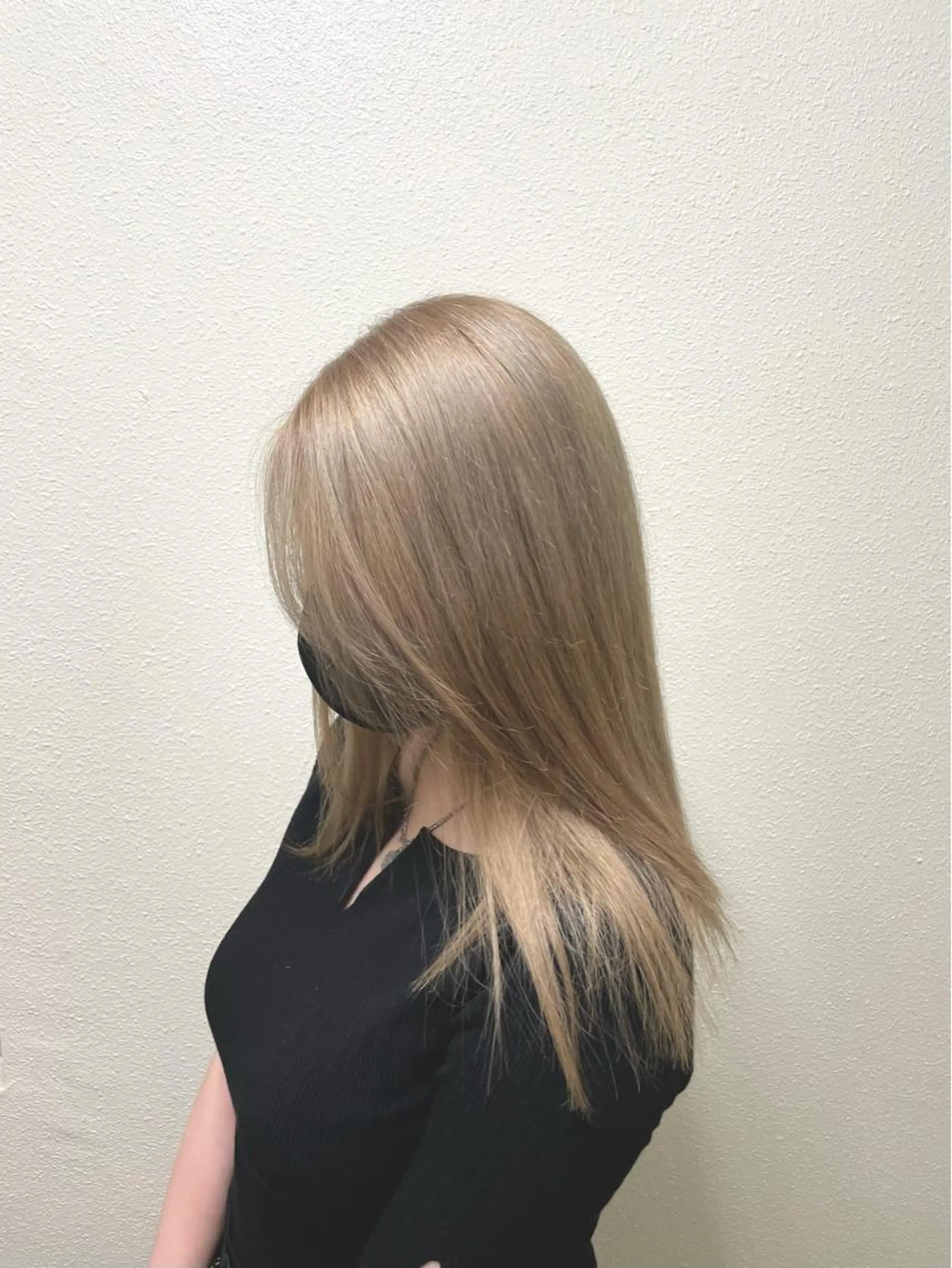 ミディアム カラー パーマ ヘアアレンジ メンズ キッズ ネイル マツエク・マツパ メンズバレイヤージュ メンズブリーチ メンズハイライト メンズインナーカラー メンズ韓国風 ヘアカラー トリートメント ヘアセット 切りっぱなしヘアボブ ミディアムヘアRYOのヘアスタイル