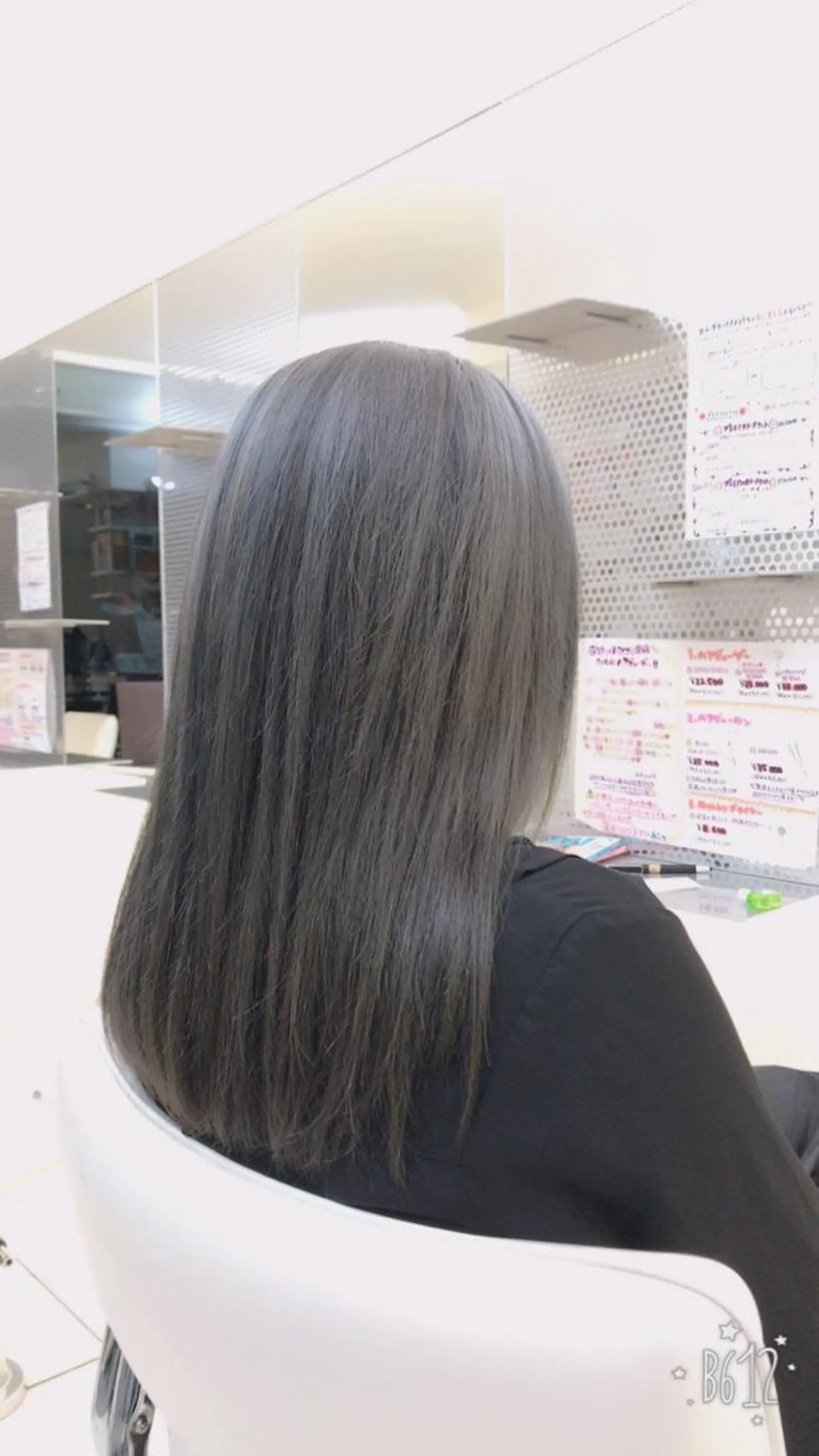 ロング カラー ブリーチ ブルーカラー ブルージュ 相武台ショート特化 💐川崎希💐のヘアスタイル