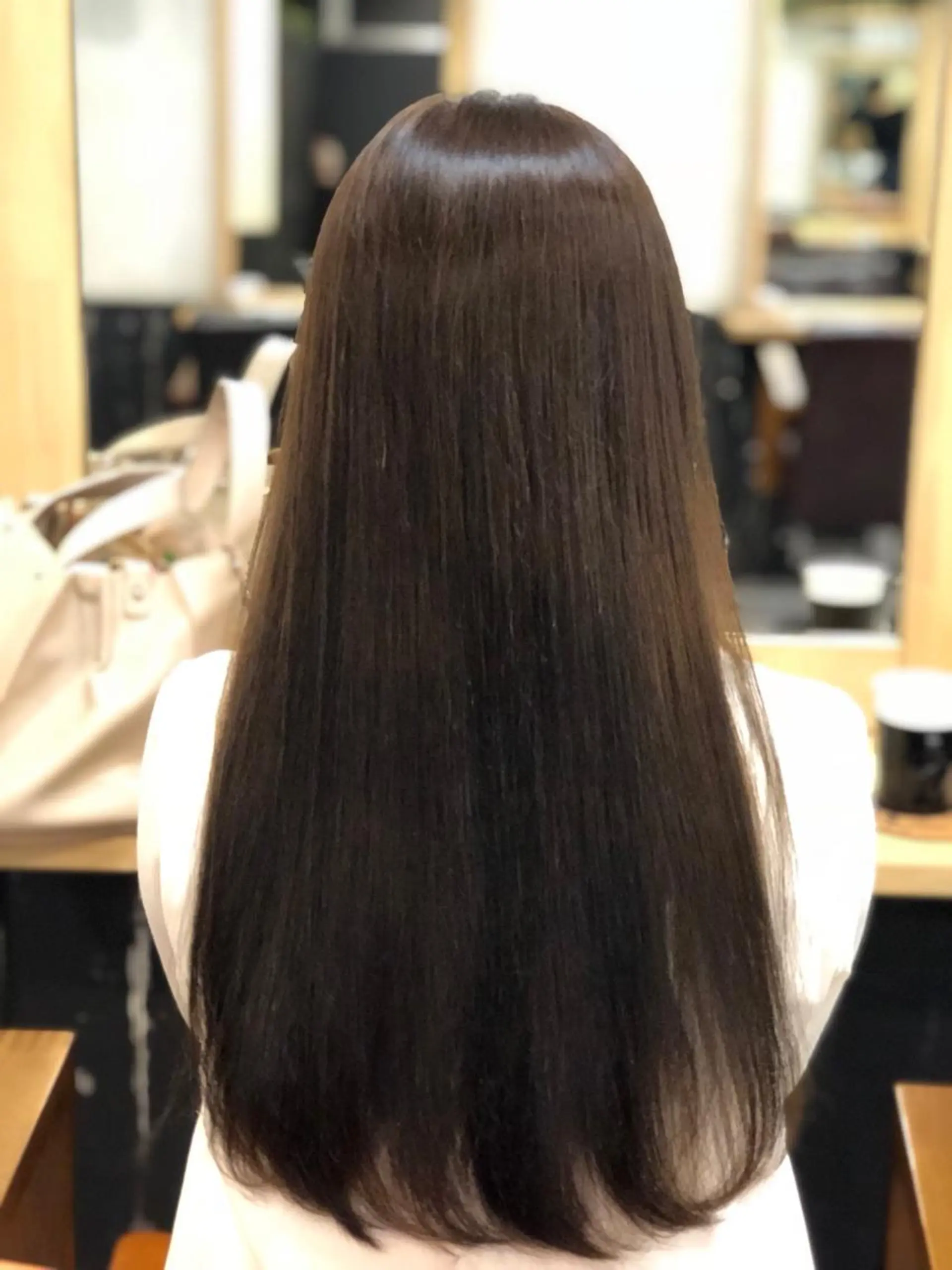 ロング カラー イルミナカラー トリートメント 美髪矯正 🌈髪質改善 山下のヘアスタイル