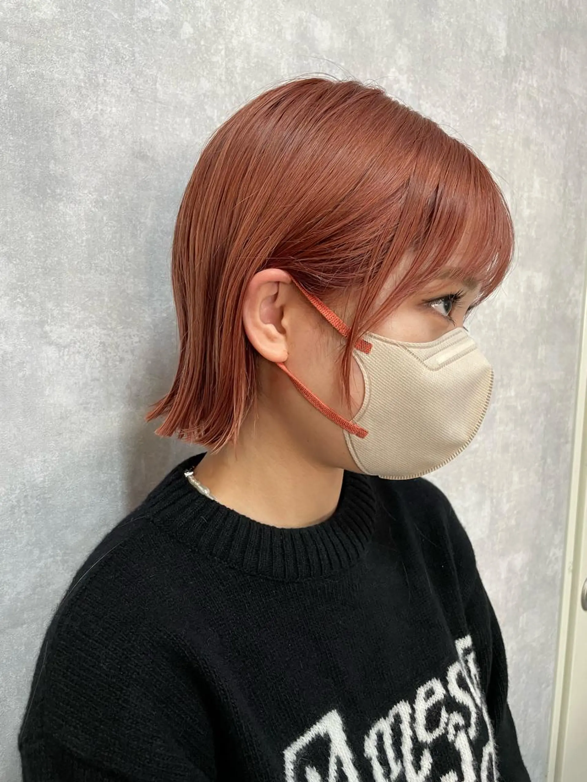 ショート 切りっぱなしボブ ショートボブ ハンサムショート 丸みショート アッシュ カット ヘアカラー トリートメント モテ髪/ボブ/ショー ト/アダチフウトのヘアスタイル