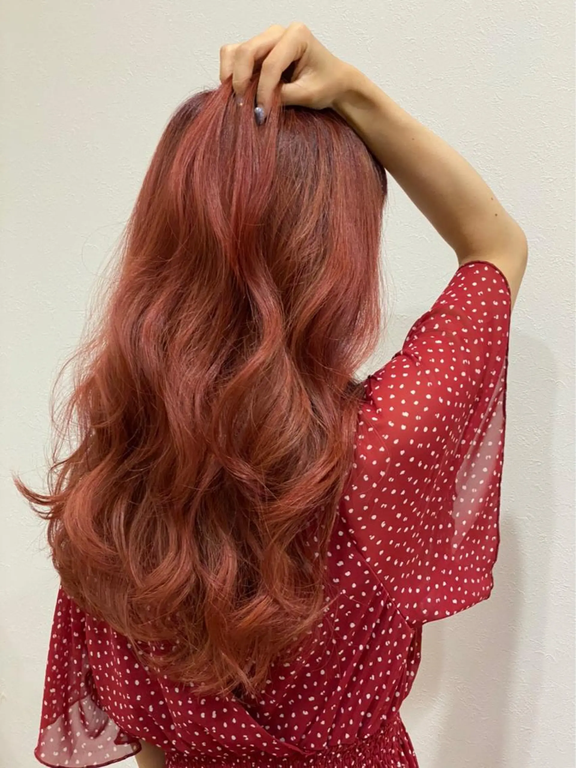 ロング カラー Ashanti 磯崎のヘアスタイル