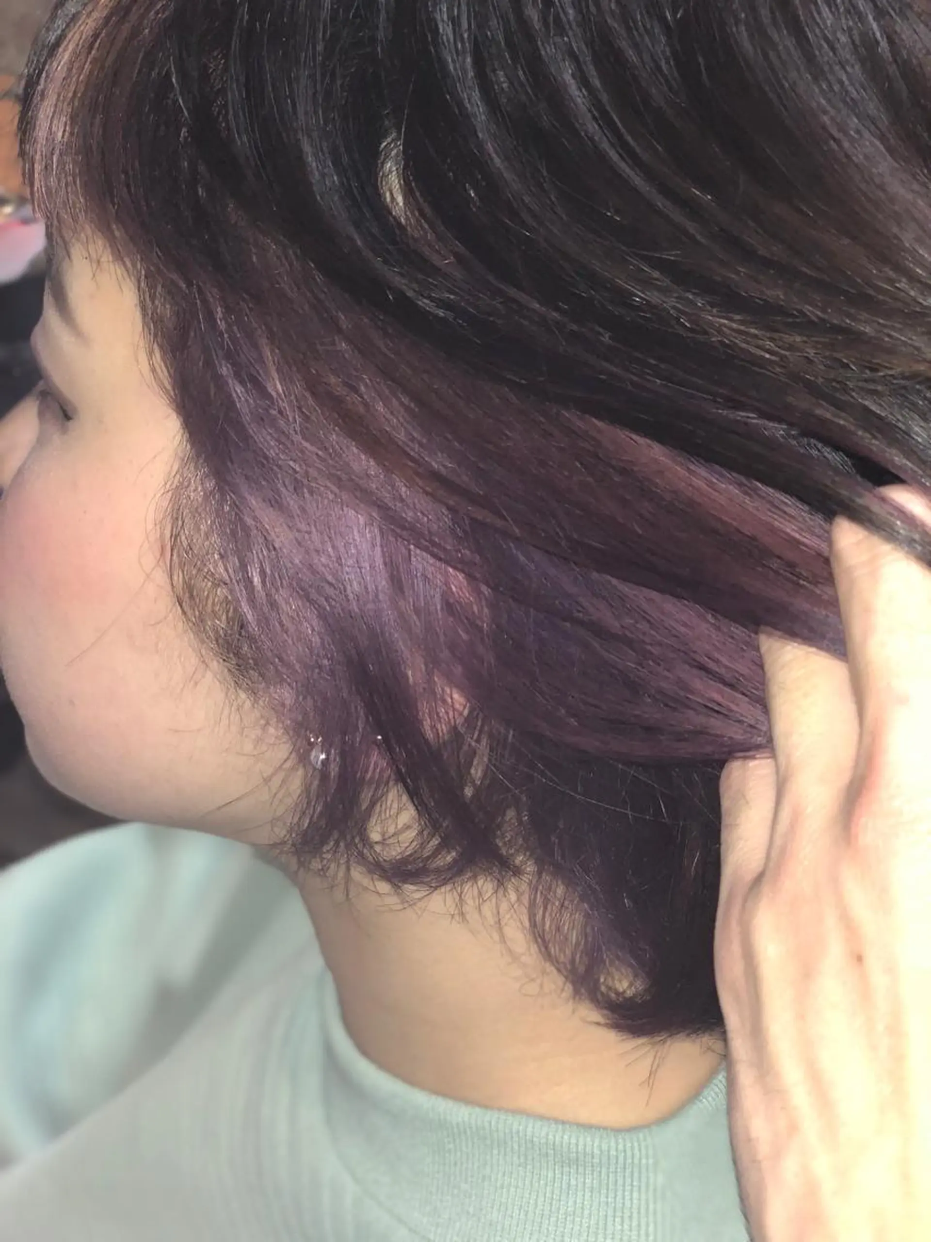 ミディアム カラー ブリーチ インナーカラー パープルカラー 100%髪質改善特化 TRUNSのヘアスタイル